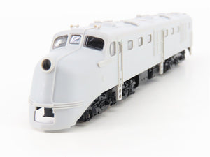 N Scale Life-Like 7757 Undecorated DL109 Diesel Locomotive