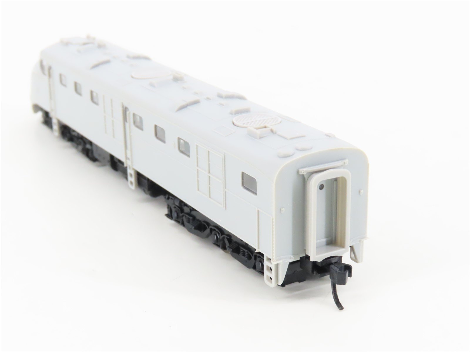 N Scale Life-Like 7757 Undecorated DL109 Diesel Locomotive