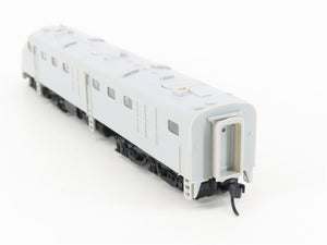 N Scale Life-Like 7757 Undecorated DL109 Diesel Locomotive