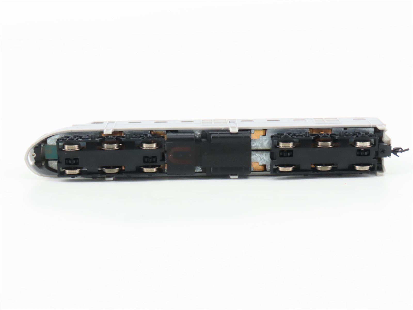 N Scale Life-Like 7757 Undecorated DL109 Diesel Locomotive
