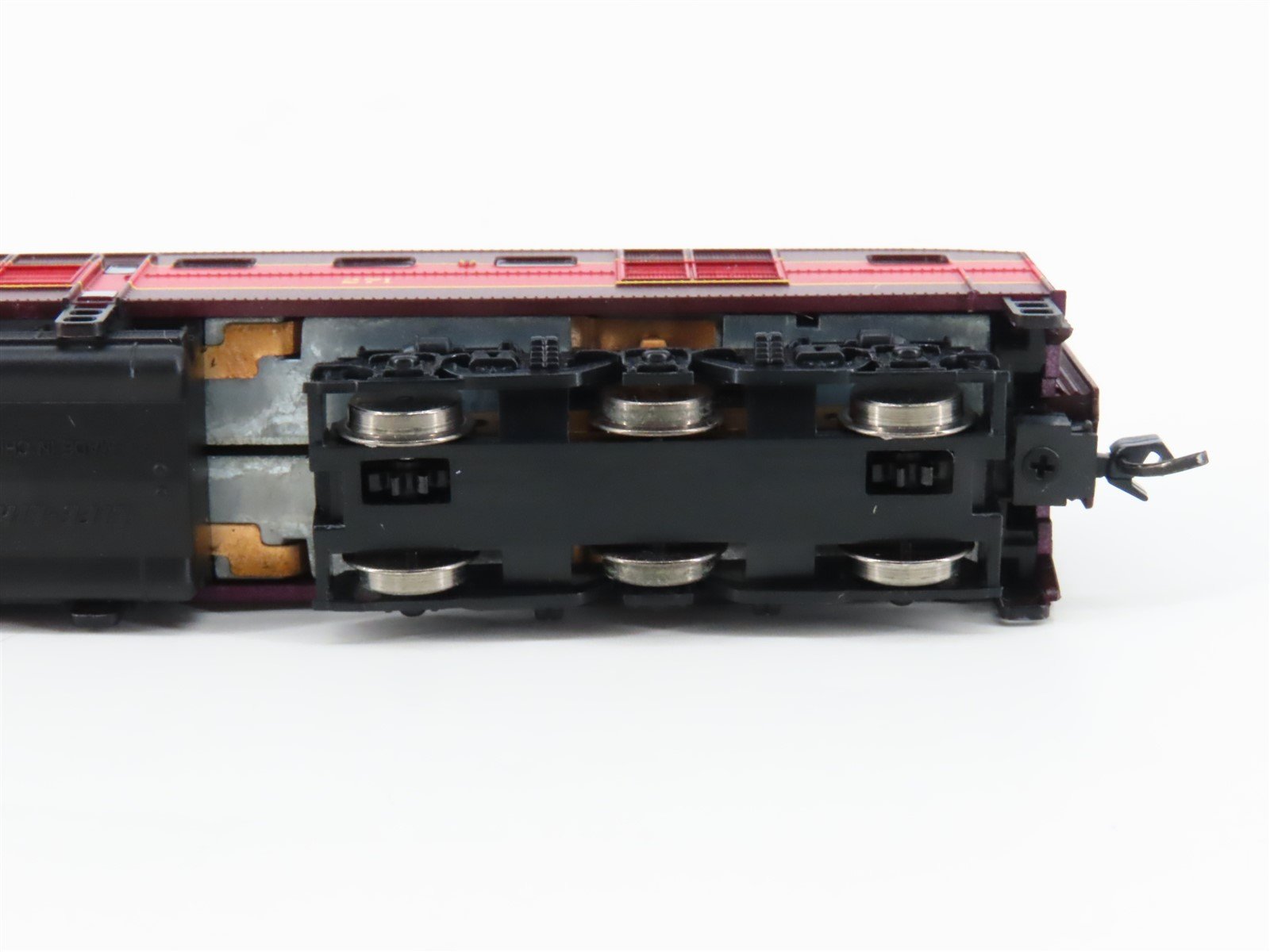 N Scale Life-Like 7707 GM&O Gulf Mobile & Ohio DL109 Diesel Locomotive #271