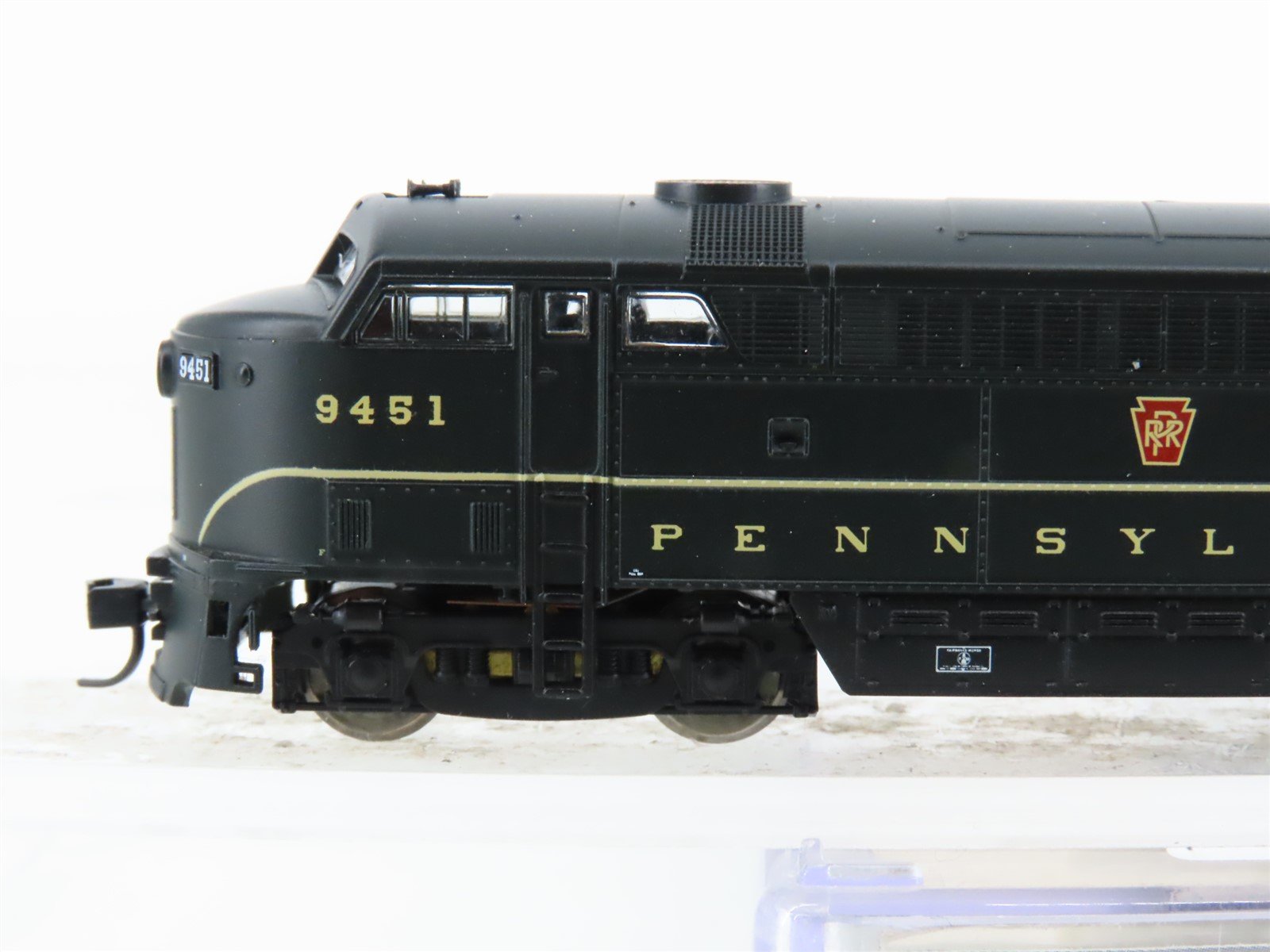 N Scale Life-Like 920-34097 PRR Pennsylvania C-Liner A Unit Diesel Loco #9451