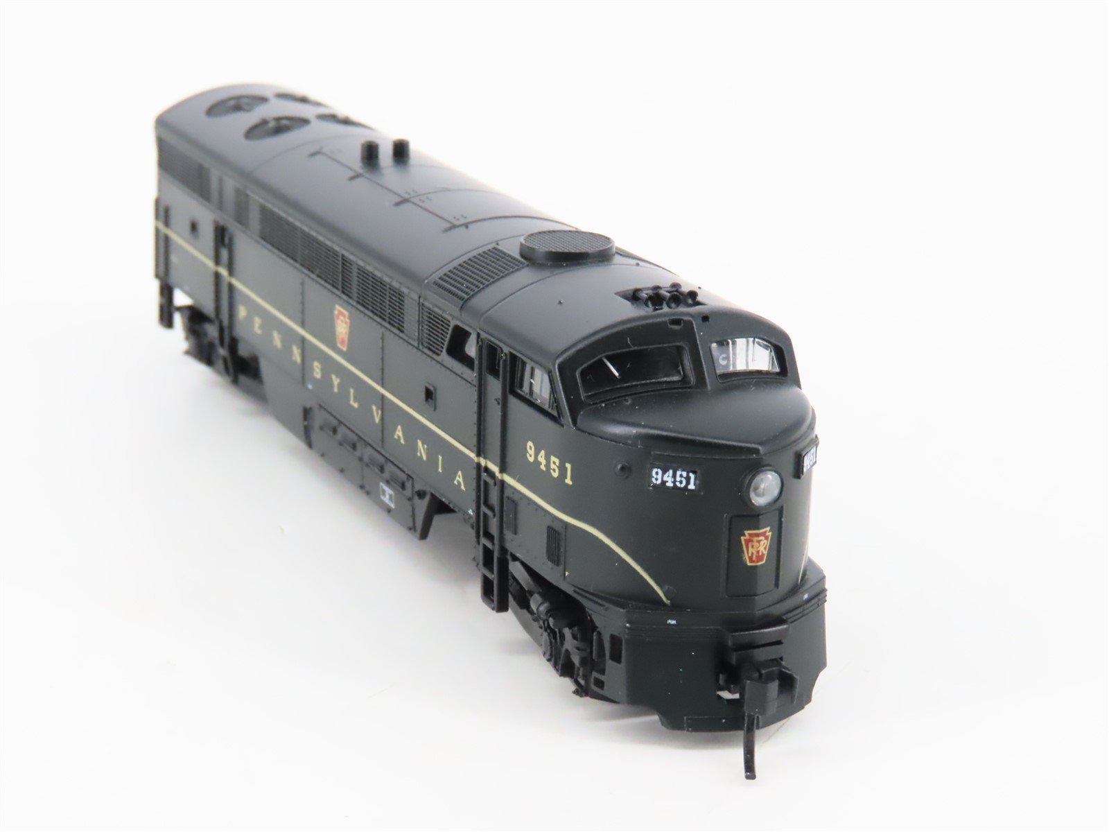 N Scale Life-Like 920-34097 PRR Pennsylvania C-Liner A Unit Diesel Loco #9451