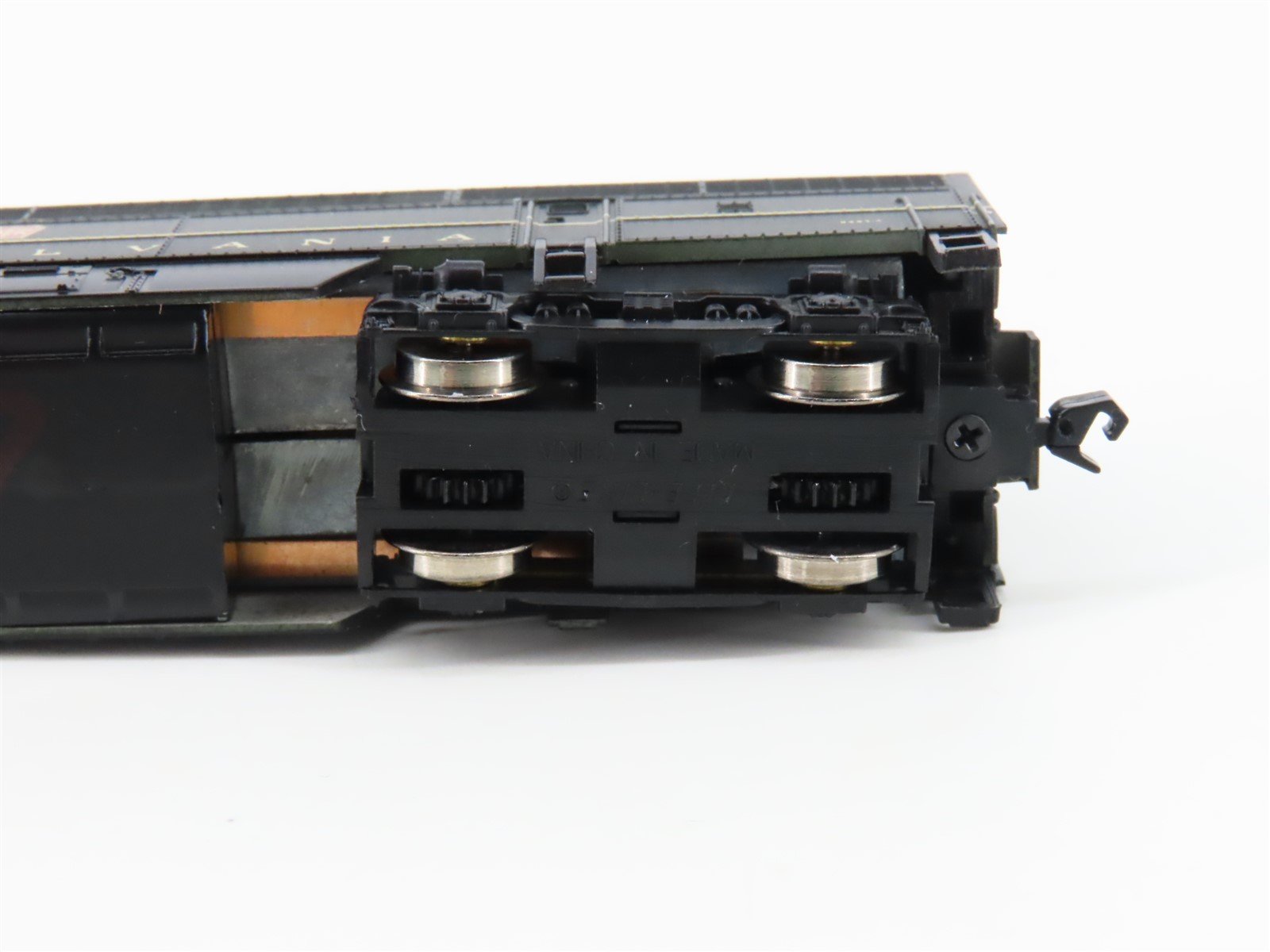 N Scale Life-Like 920-34097 PRR Pennsylvania C-Liner A Unit Diesel Loco #9451