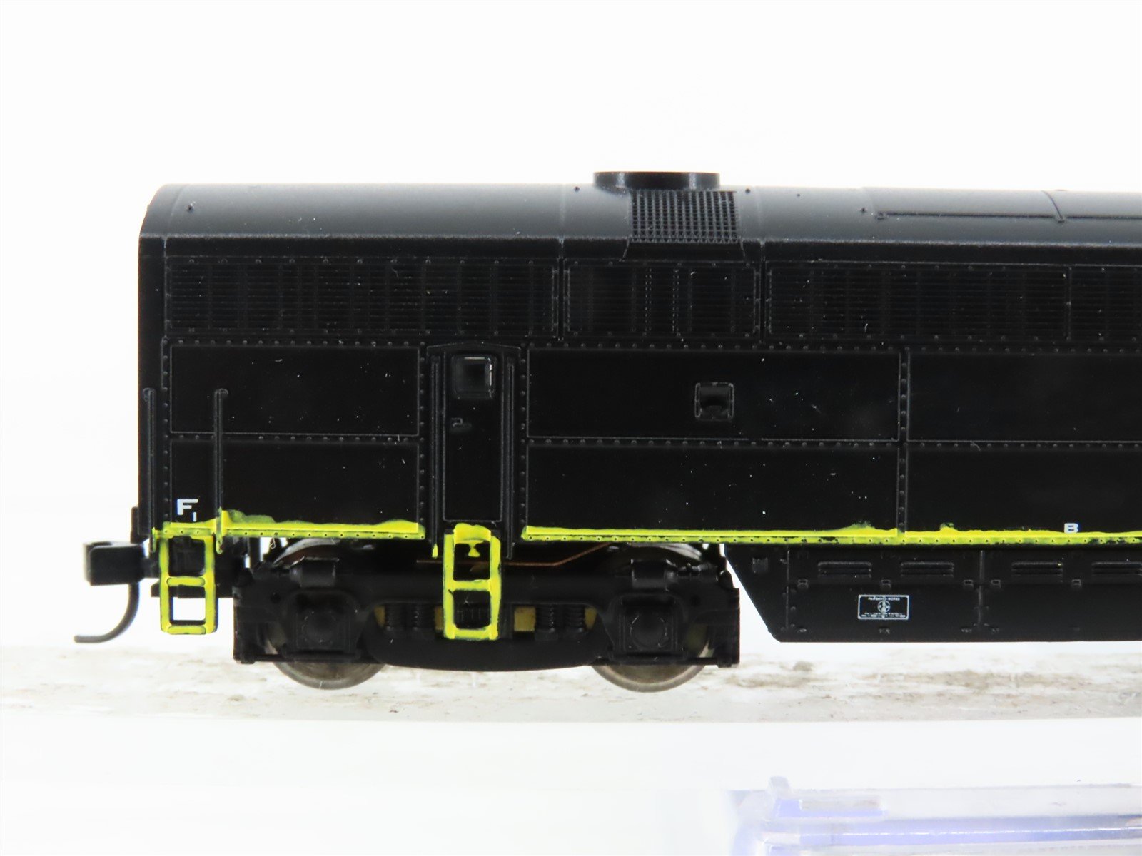 N Scale Life-Like 920-34090 Unlettered C-liner B Unit Diesel Locomotive CUSTOM