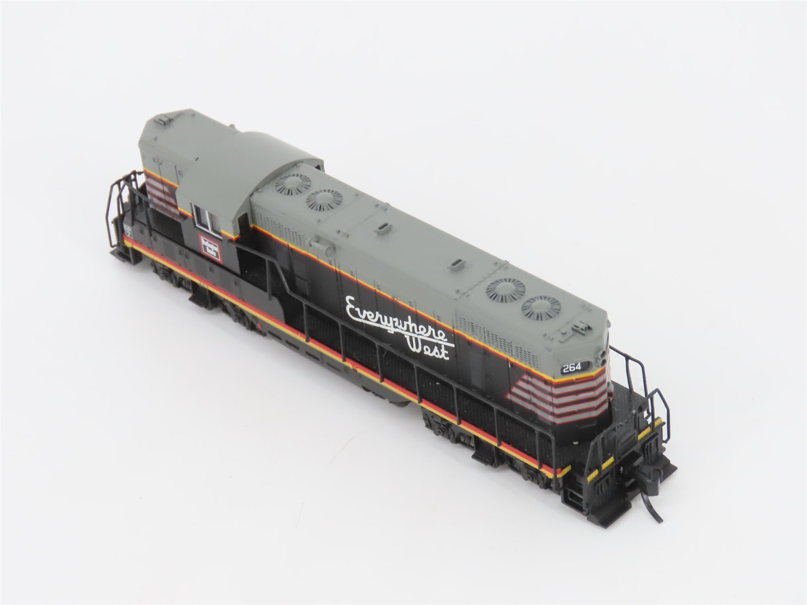 N Scale Atlas 48272 CBQ Burlington GP7 Diesel Locomotive #264