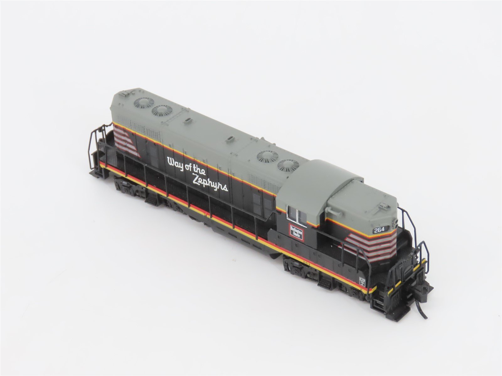 N Scale Atlas 48272 CBQ Burlington GP7 Diesel Locomotive #264