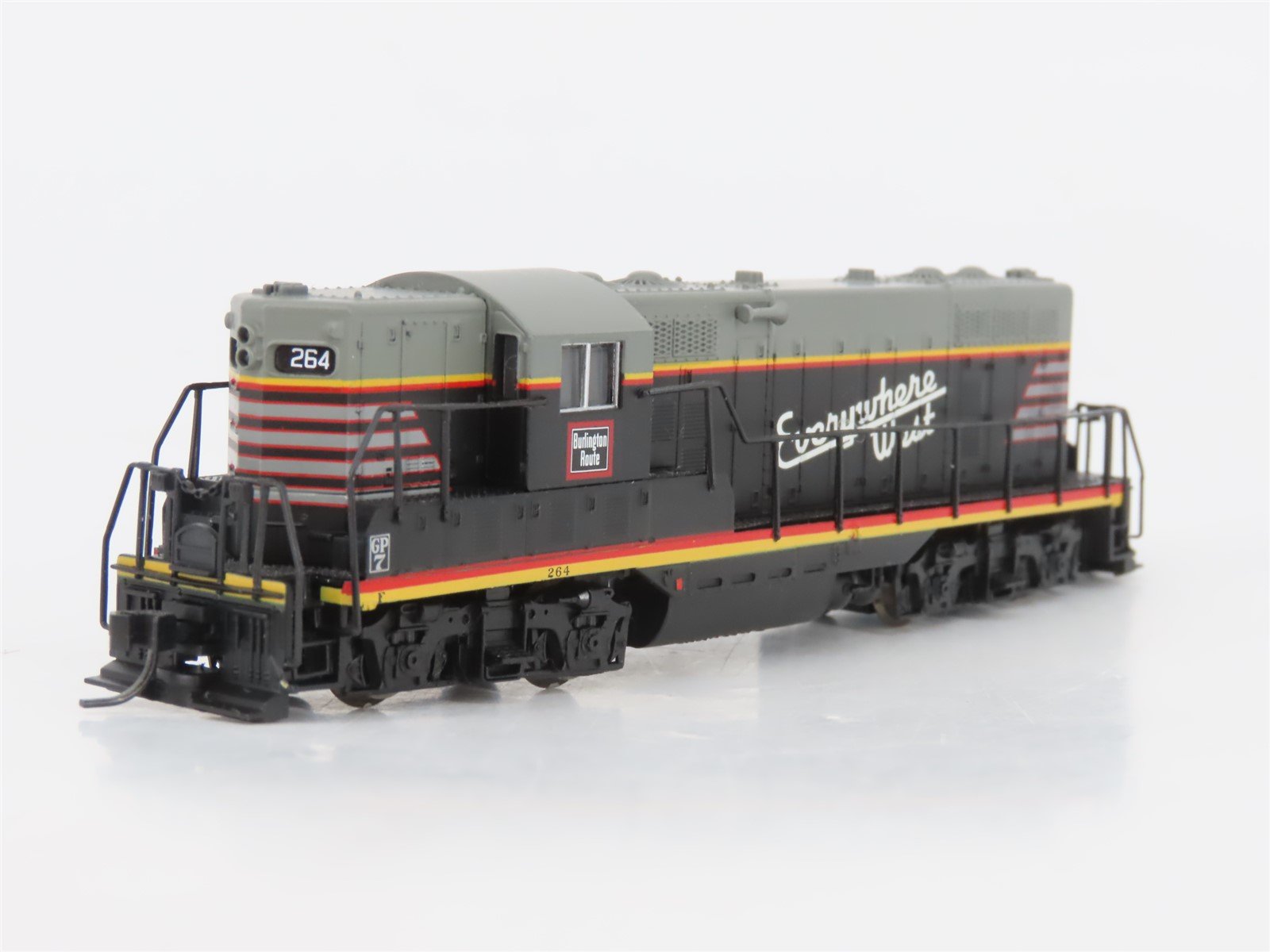 N Scale Atlas 48272 CBQ Burlington GP7 Diesel Locomotive #264