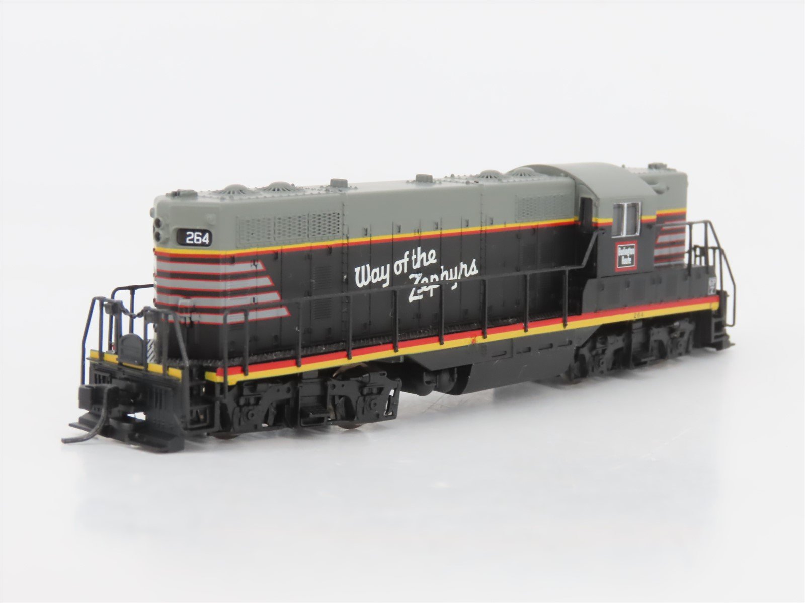 N Scale Atlas 48272 CBQ Burlington GP7 Diesel Locomotive #264