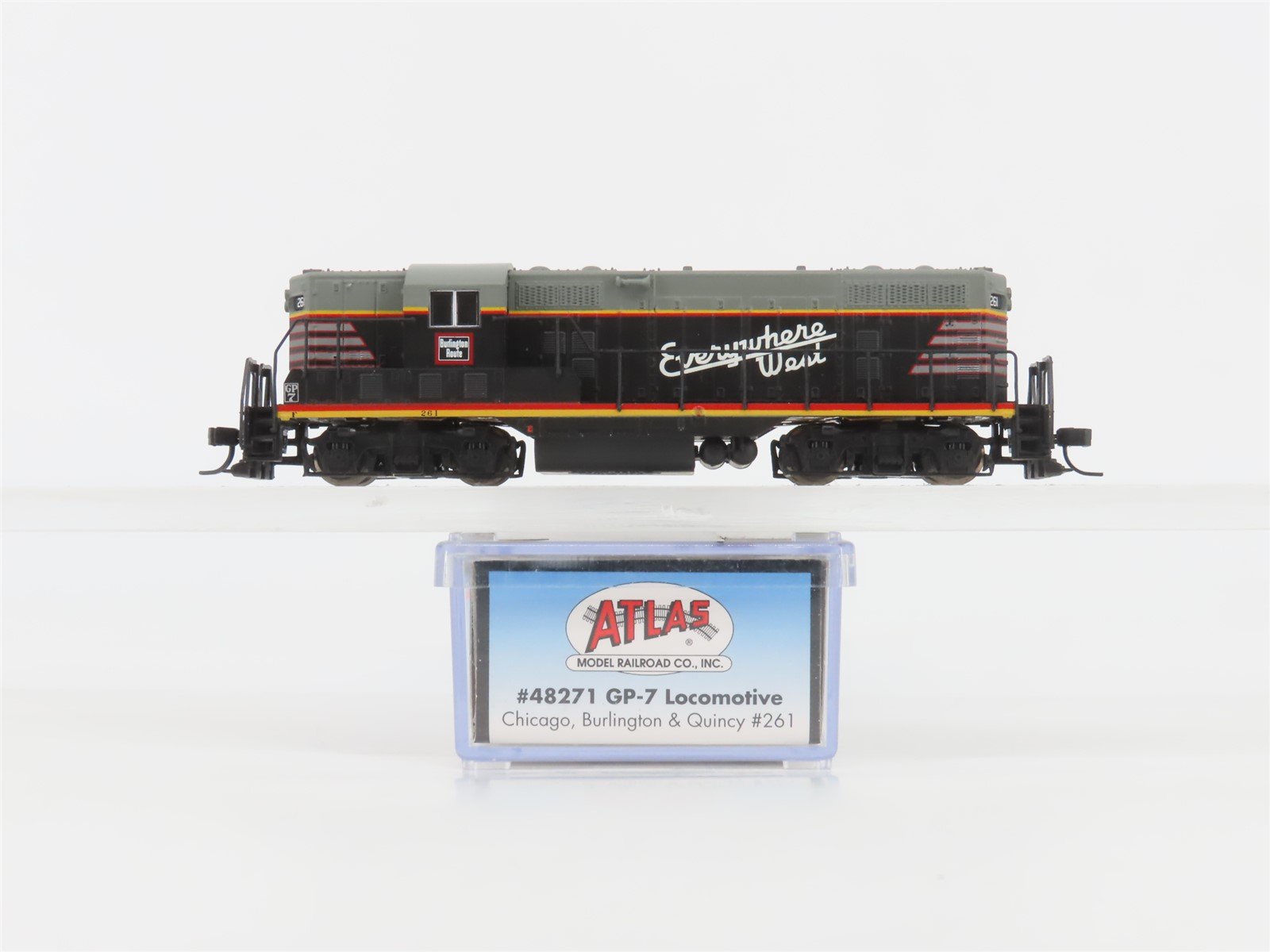 N Scale Atlas 48271 CBQ Burlington GP7 Diesel Locomotive #261