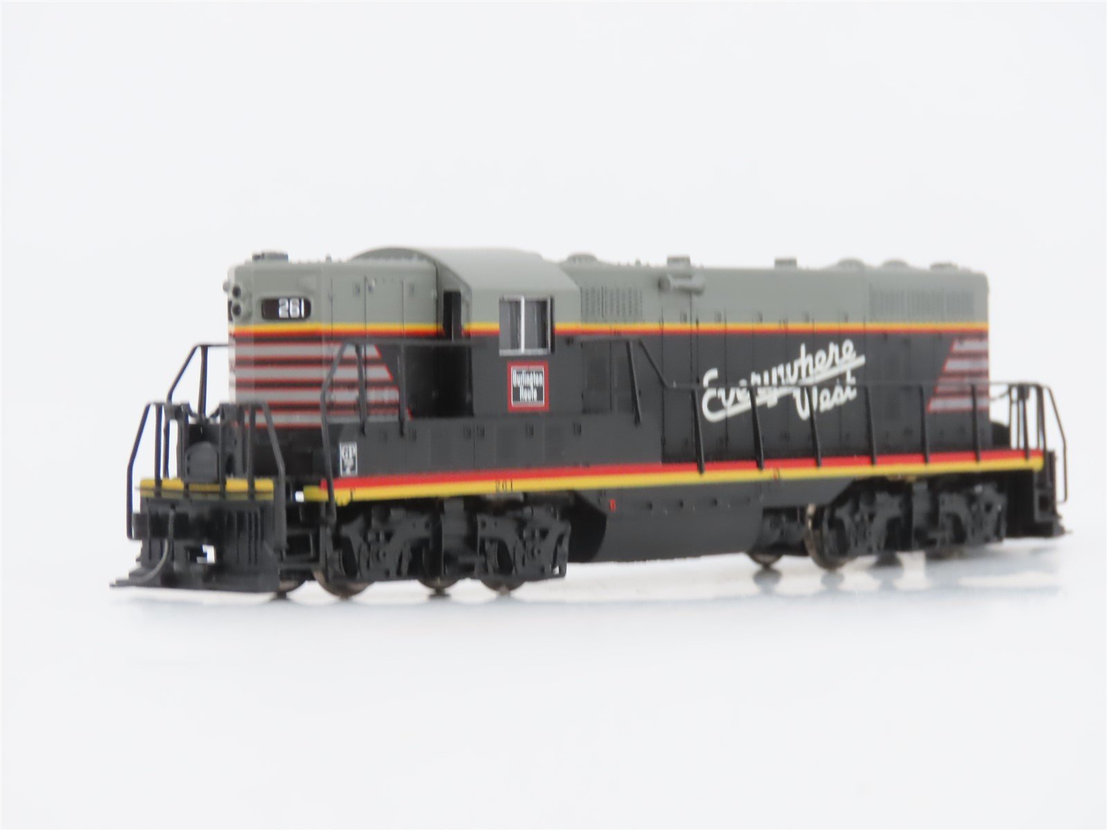 N Scale Atlas 48271 CBQ Burlington GP7 Diesel Locomotive #261