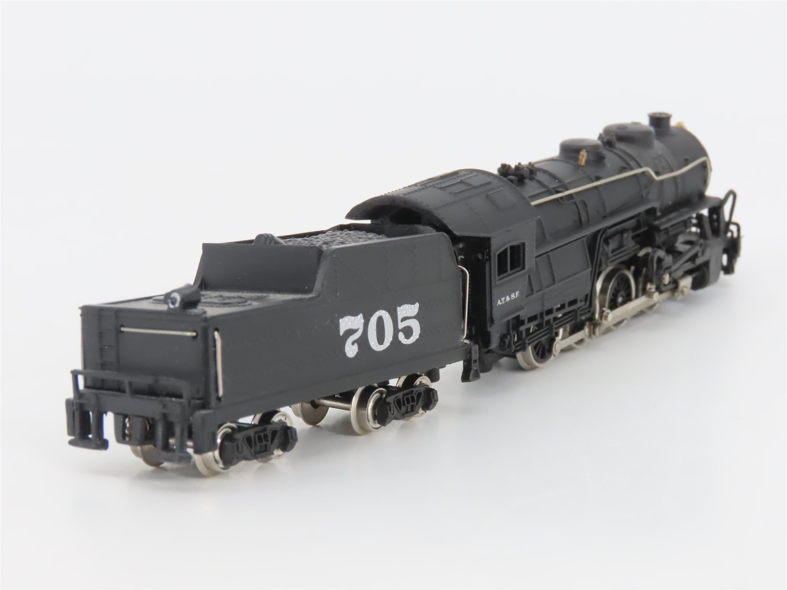 N Scale Bachmann ATSF Santa Fe 2-8-0 Steam Locomotive #705
