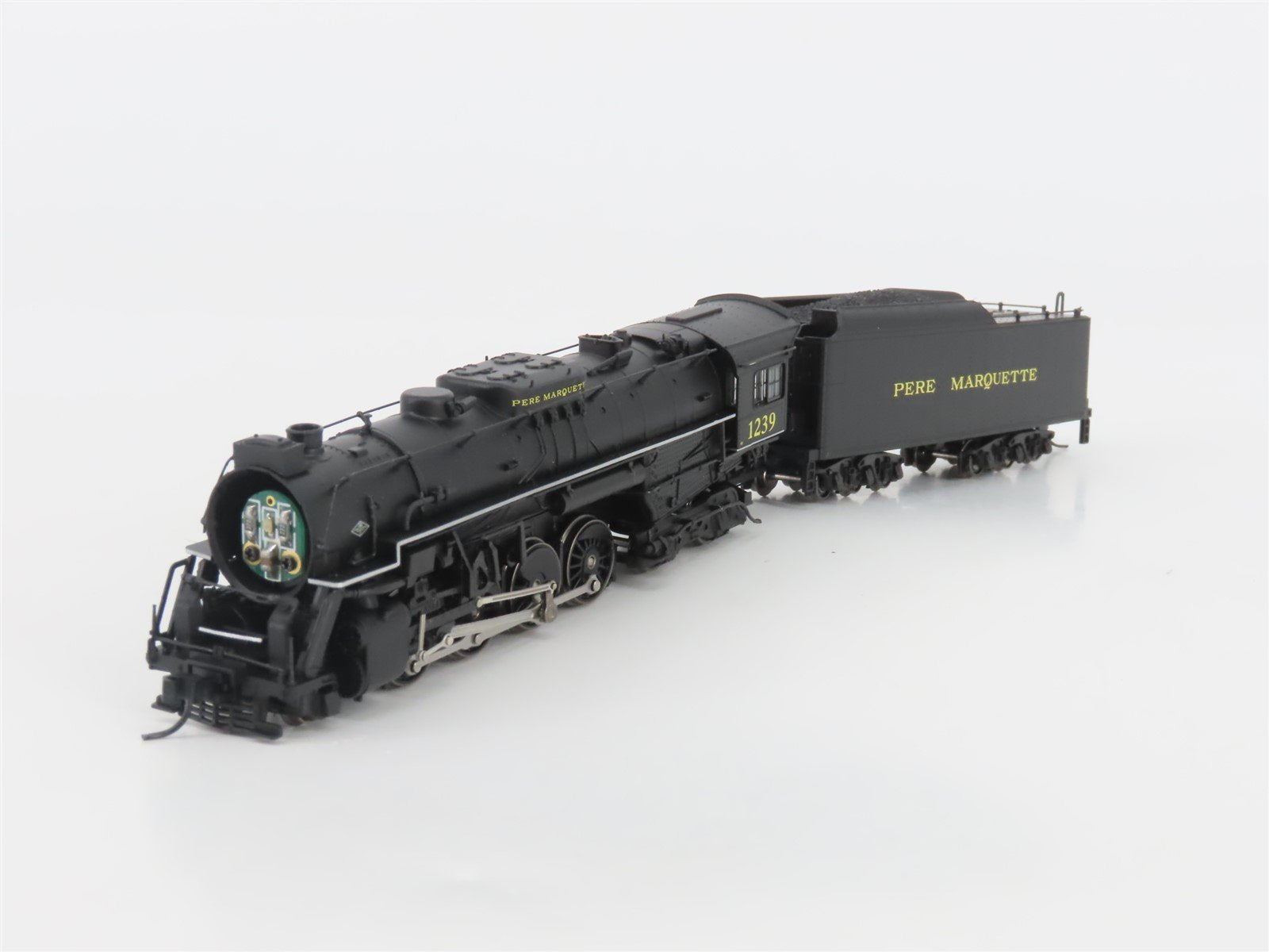 N Scale Life-Like PM Pere Marquette 2-8-4 Steam Locomotive #1239