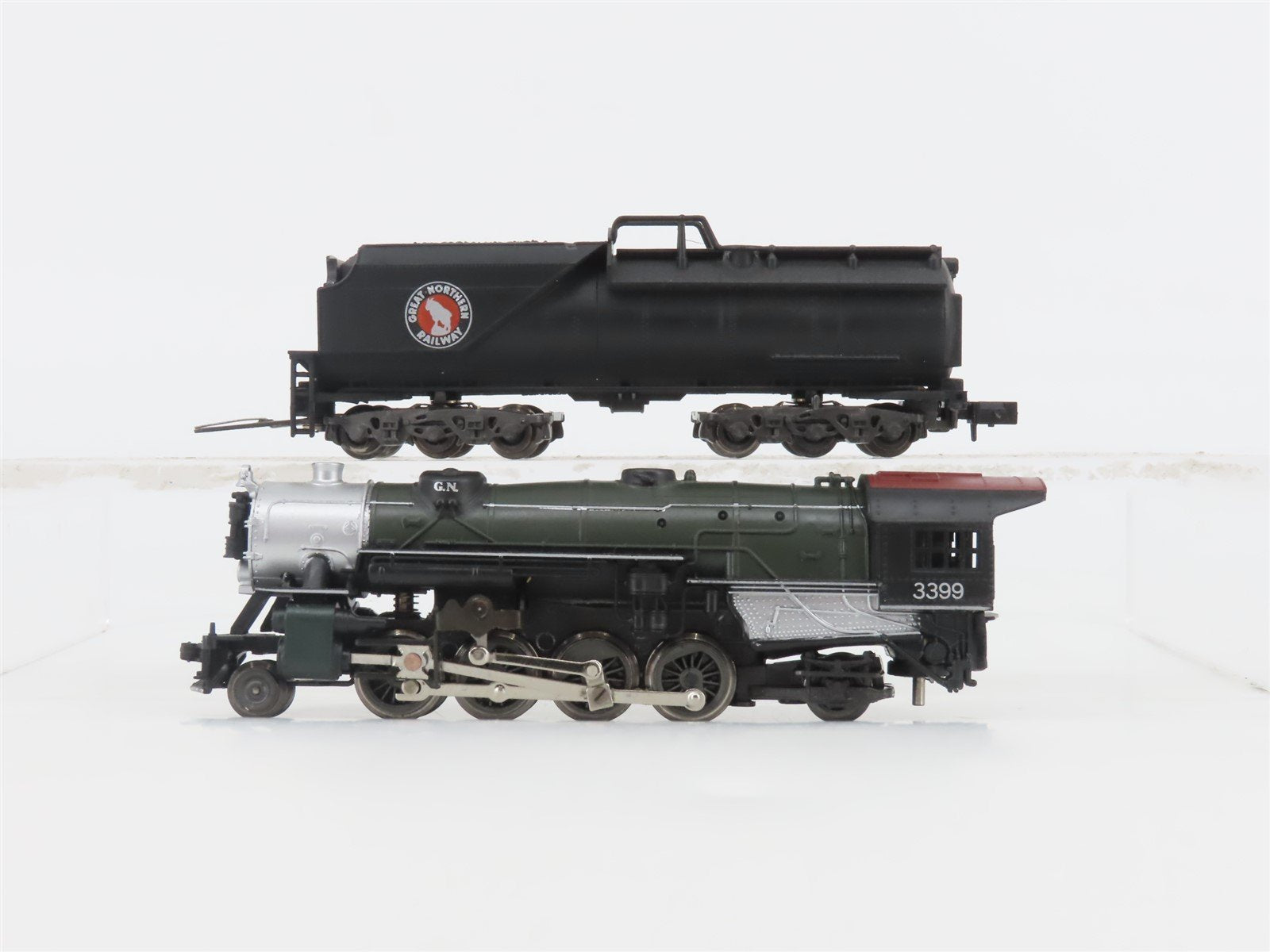 N Scale Rivarossi GN Great Northern 2-8-2 Steam Locomotive #3399