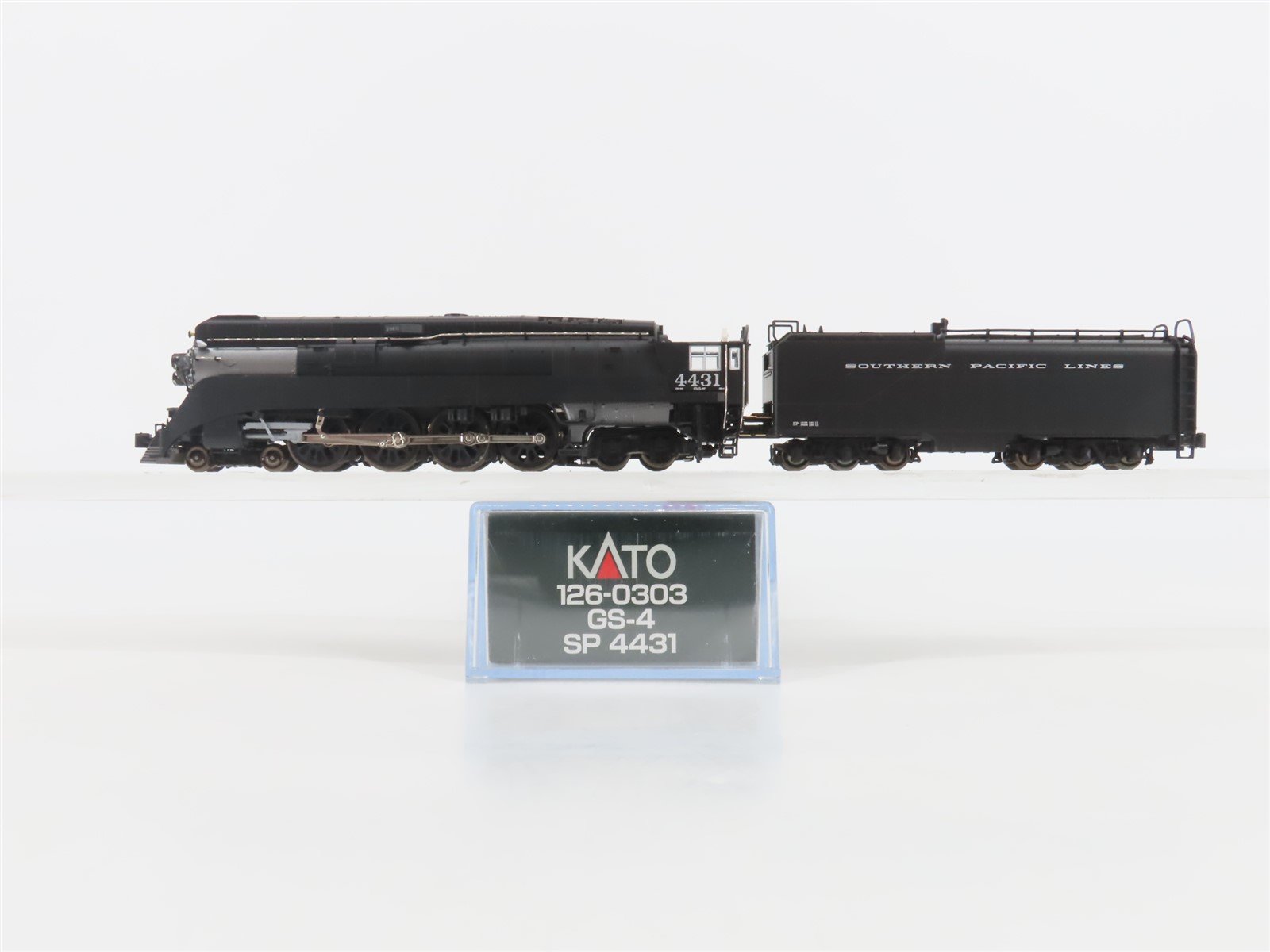 N Scale Kato 126-0303 SP Southern Pacific GS-4 4-8-4 Steam Locomotive #4431