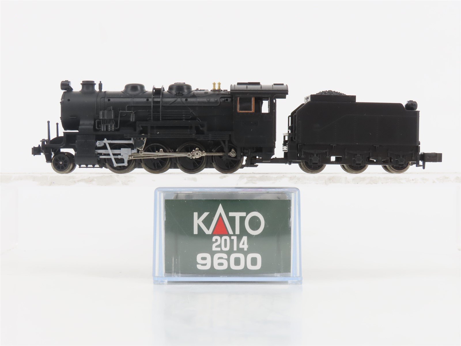 N Scale Kato 2014 Unlettered 2-8-0 9600 Steam Locomotive