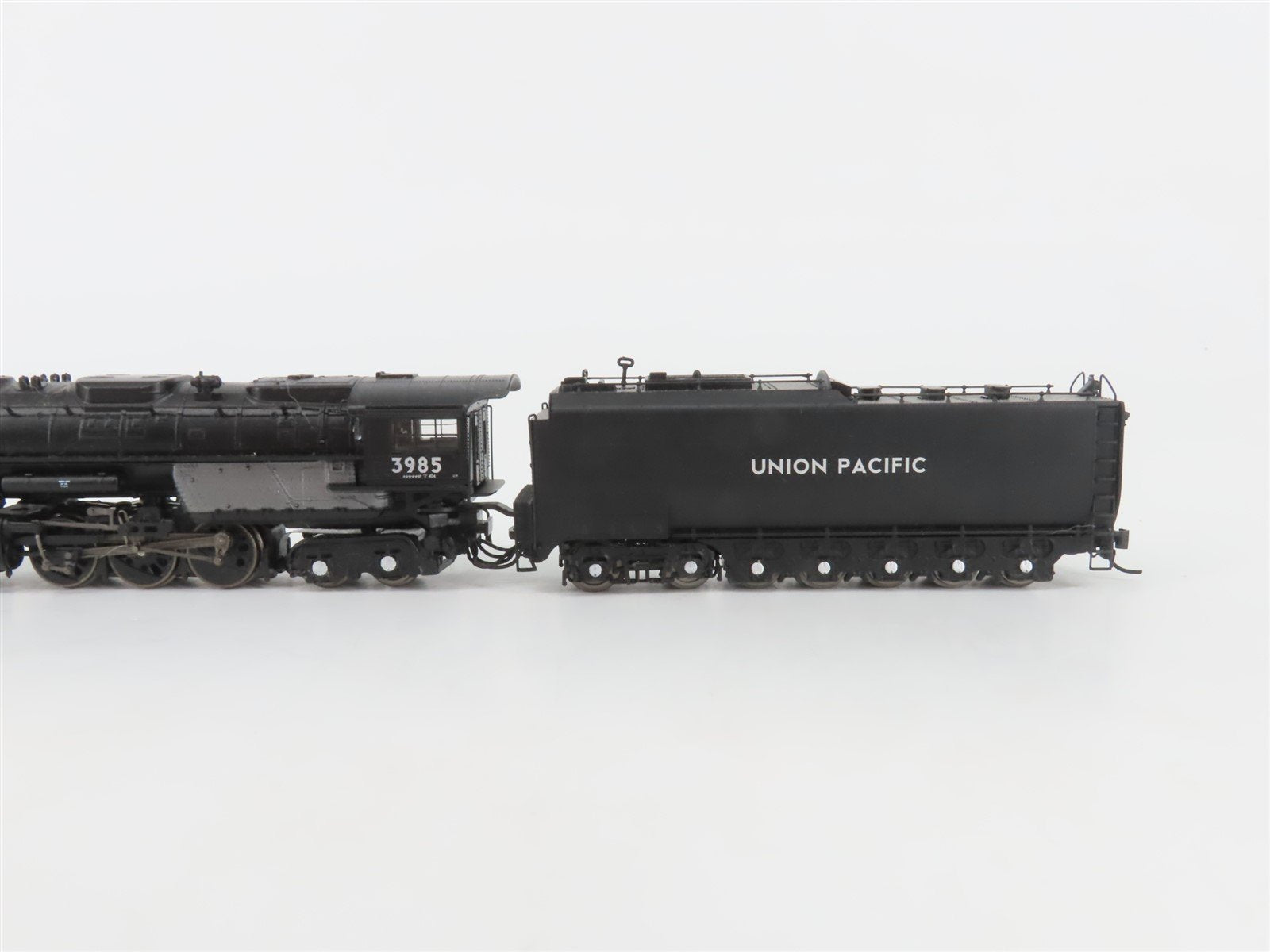 N Scale Athearn Genesis UP Union Pacific 4-6-6-4 Steam Locomotive #3985