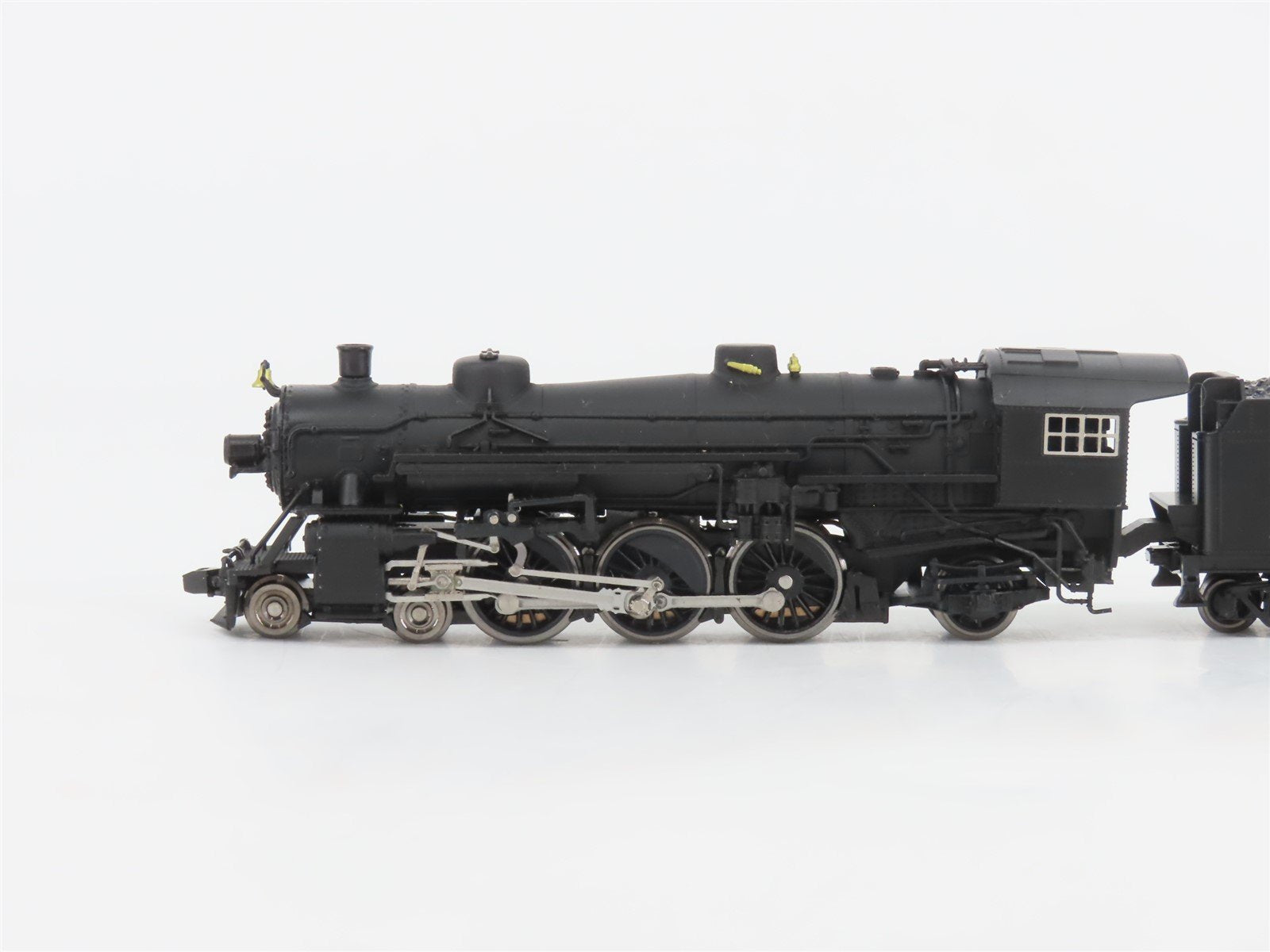 N Scale Model Power Undecorated 4-6-2 Steam Locomotive