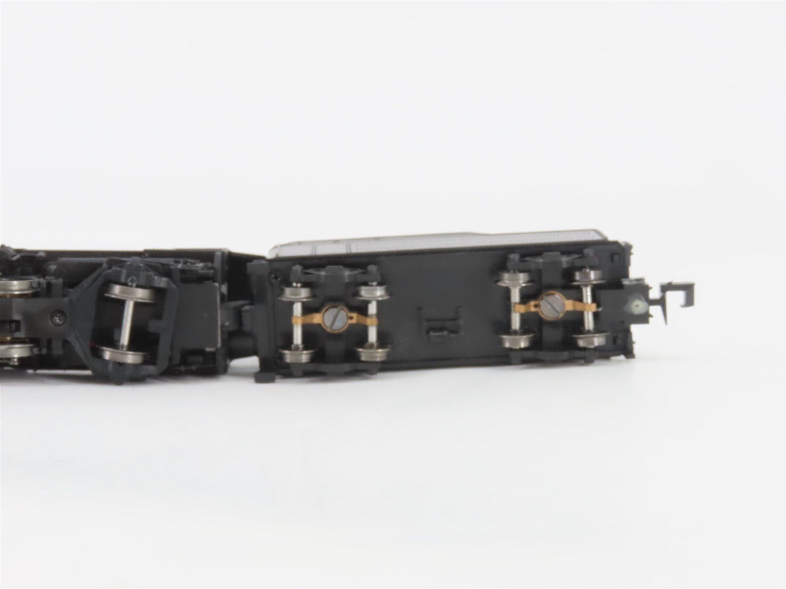 N Scale Model Power Undecorated 4-6-2 Steam Locomotive