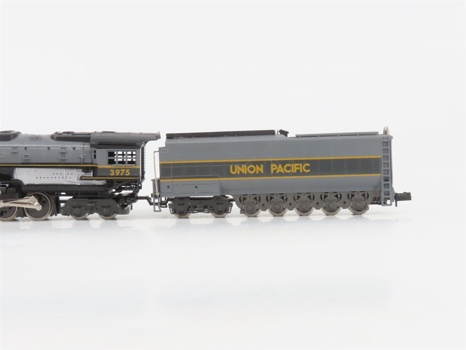 N Scale Bachmann UP Union Pacific 4-6-6-4 Steam Locomotive #3975