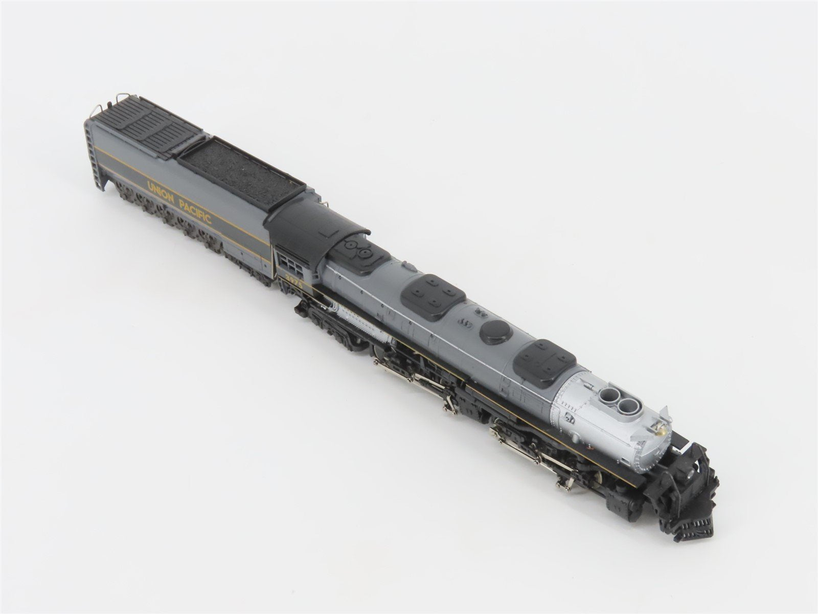 N Scale Bachmann UP Union Pacific 4-6-6-4 Steam Locomotive #3975