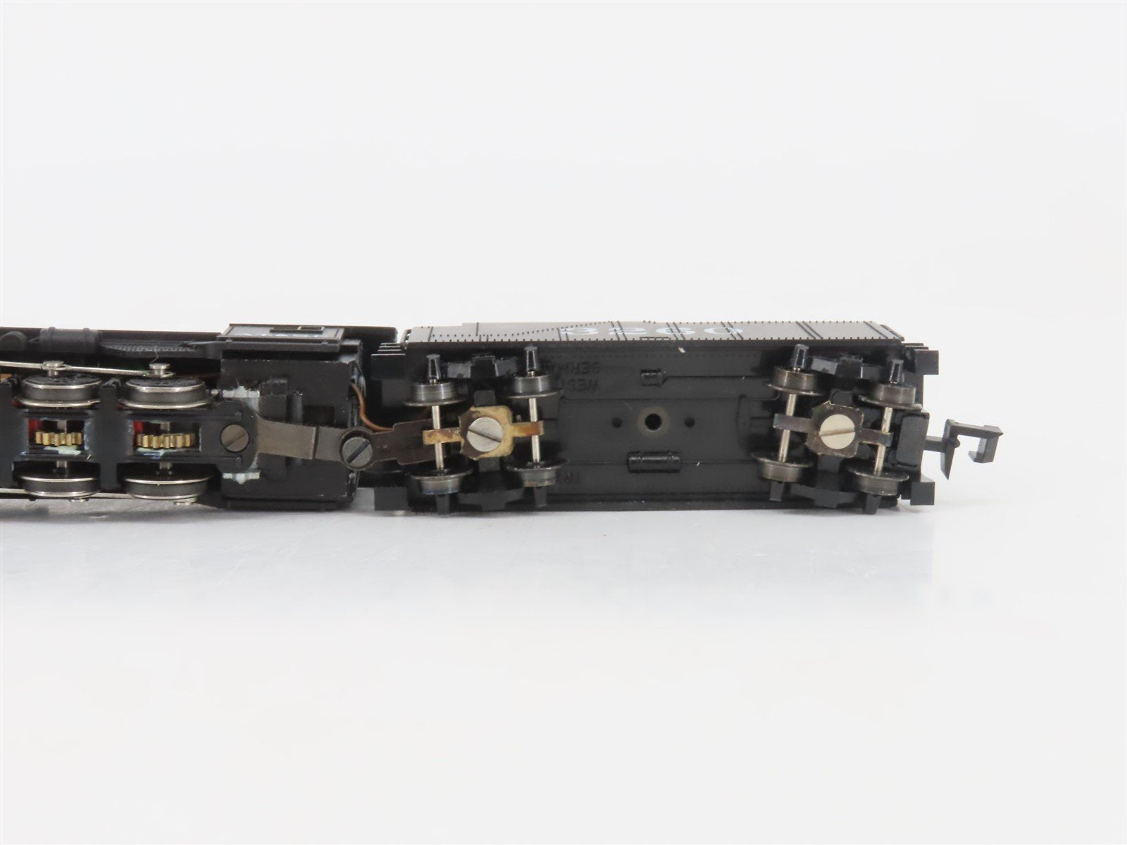 N Scale Trix ATSF Santa Fe 2-10-0 Steam Locomotive #3260