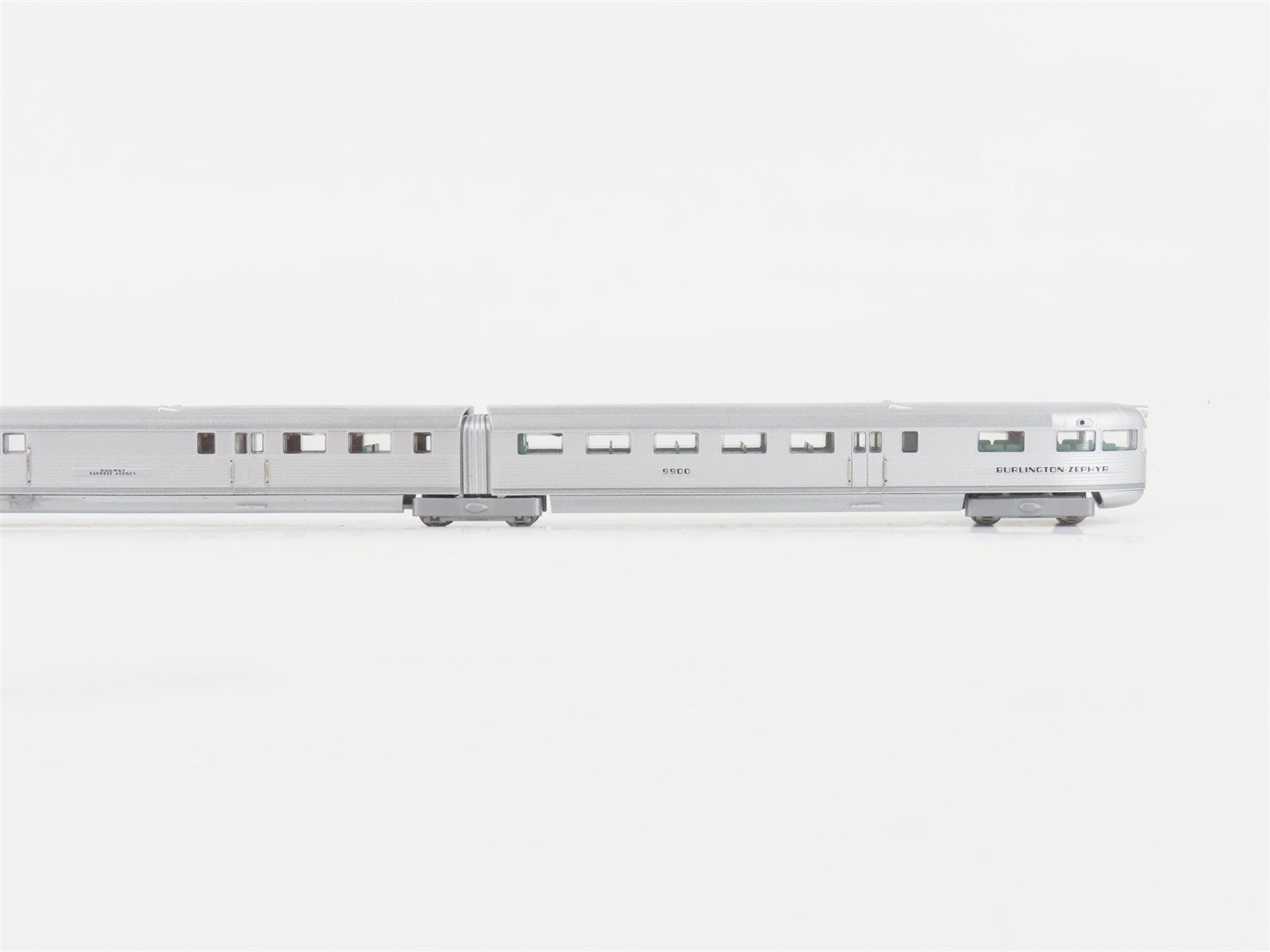 N Scale Con-Cor CBQ Burlington Pioneer Zephyr Diesel Passenger Set #9900