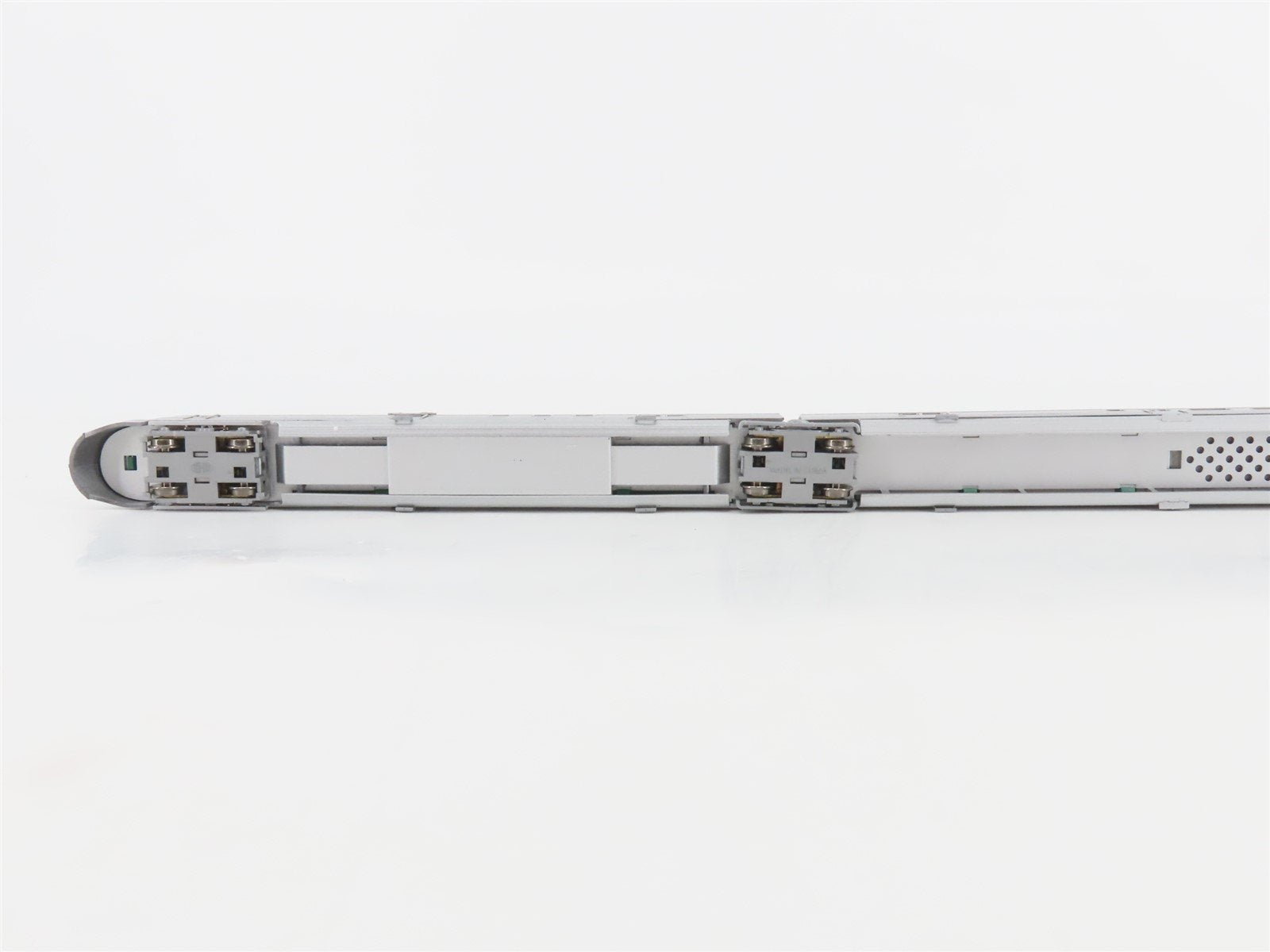 N Scale Con-Cor CBQ Burlington Pioneer Zephyr Diesel Passenger Set #9900