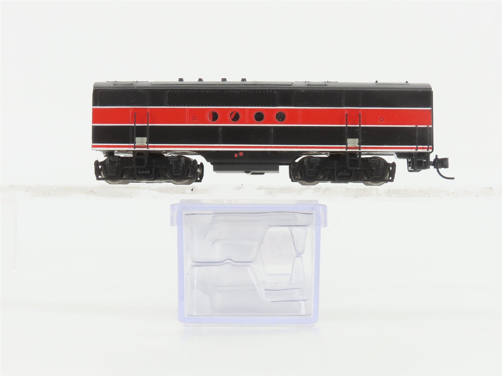 N Scale Intermountain RI Rock Island FTB Diesel Locomotive #73