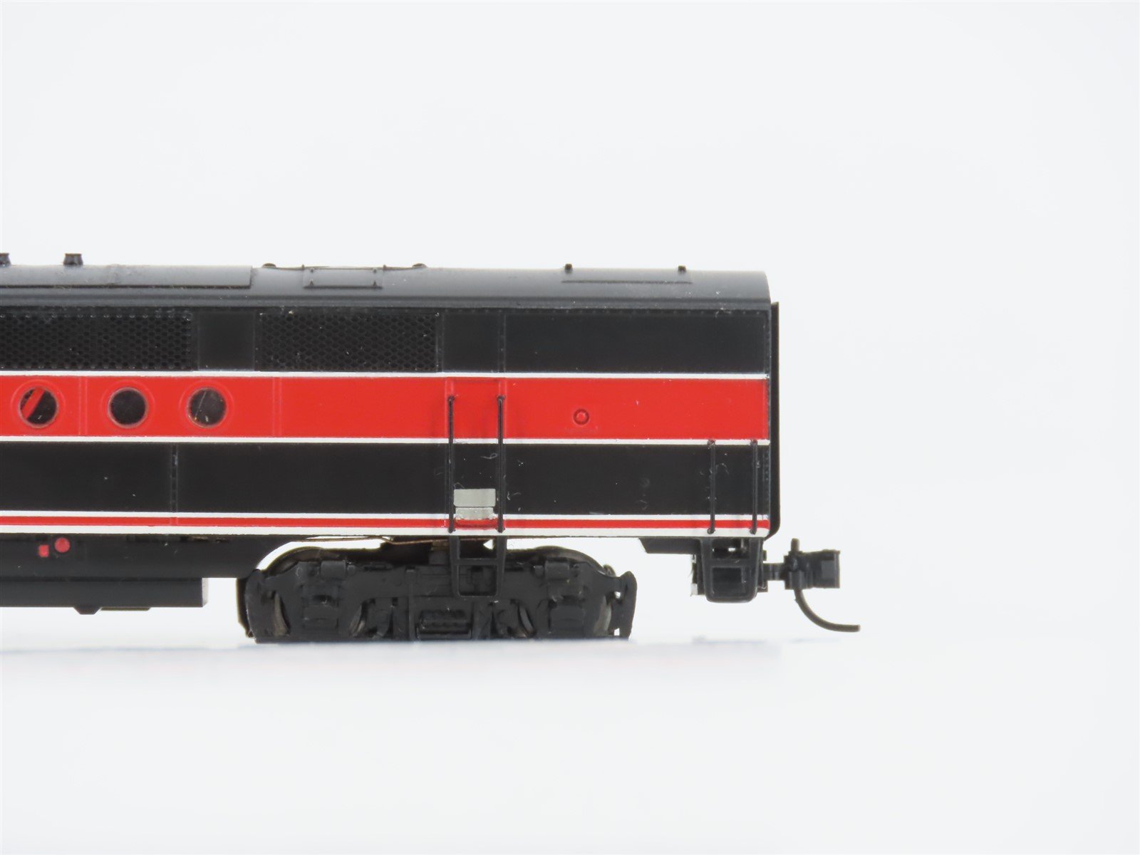 N Scale Intermountain RI Rock Island FTB Diesel Locomotive #73