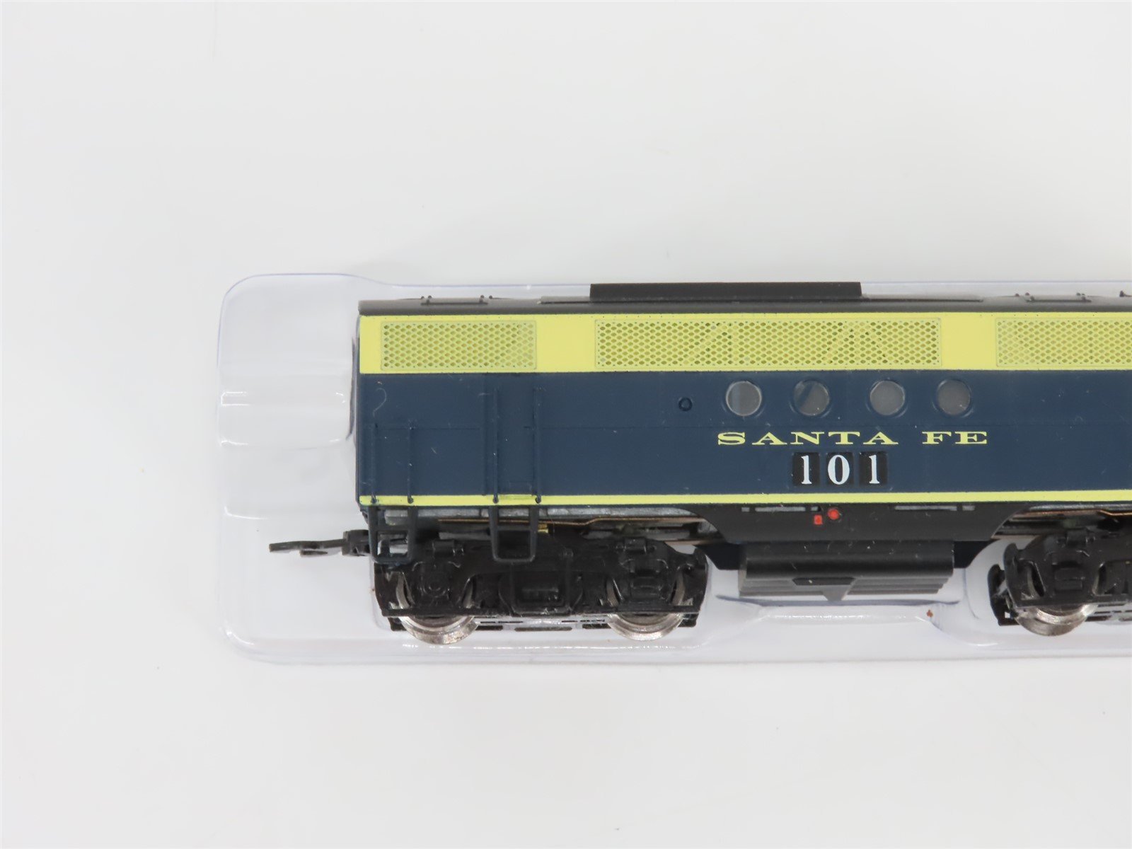 N Scale Intermountain ATSF Santa Fe FT A/B Diesel Locomotive Set