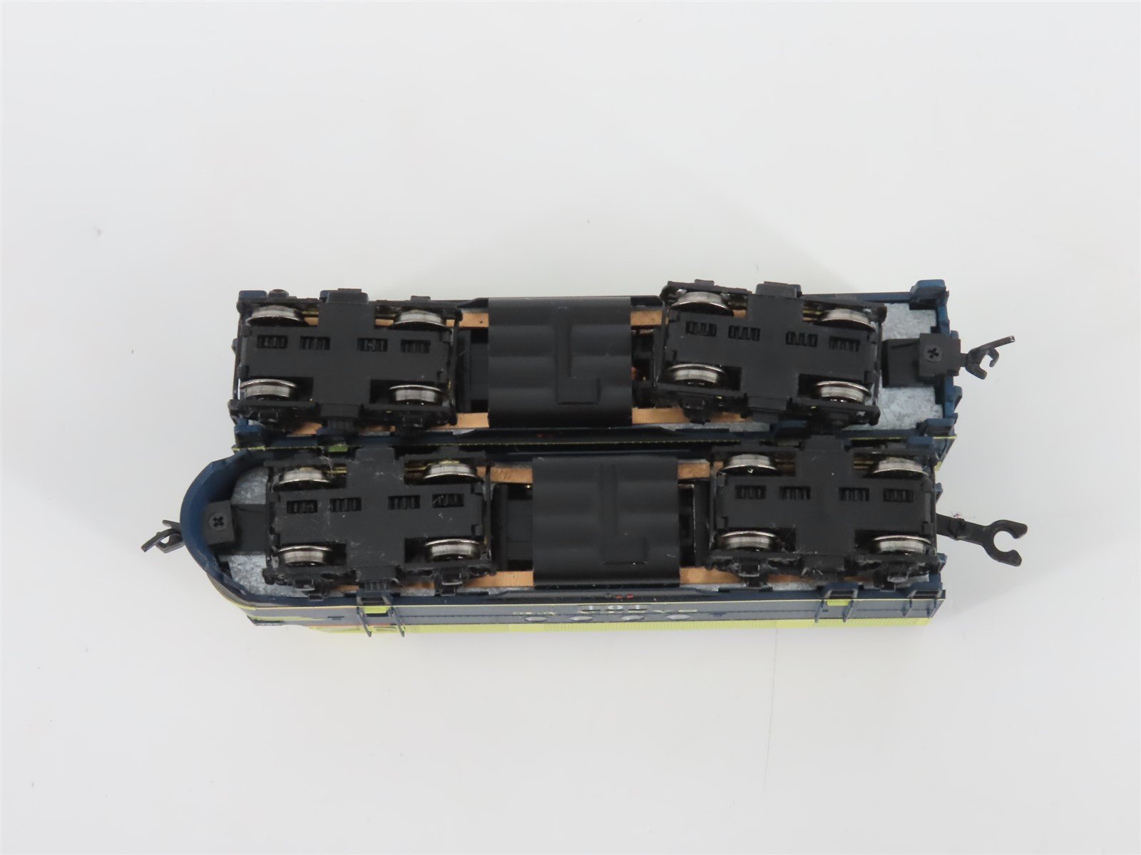 N Scale Intermountain ATSF Santa Fe FT A/B Diesel Locomotive Set