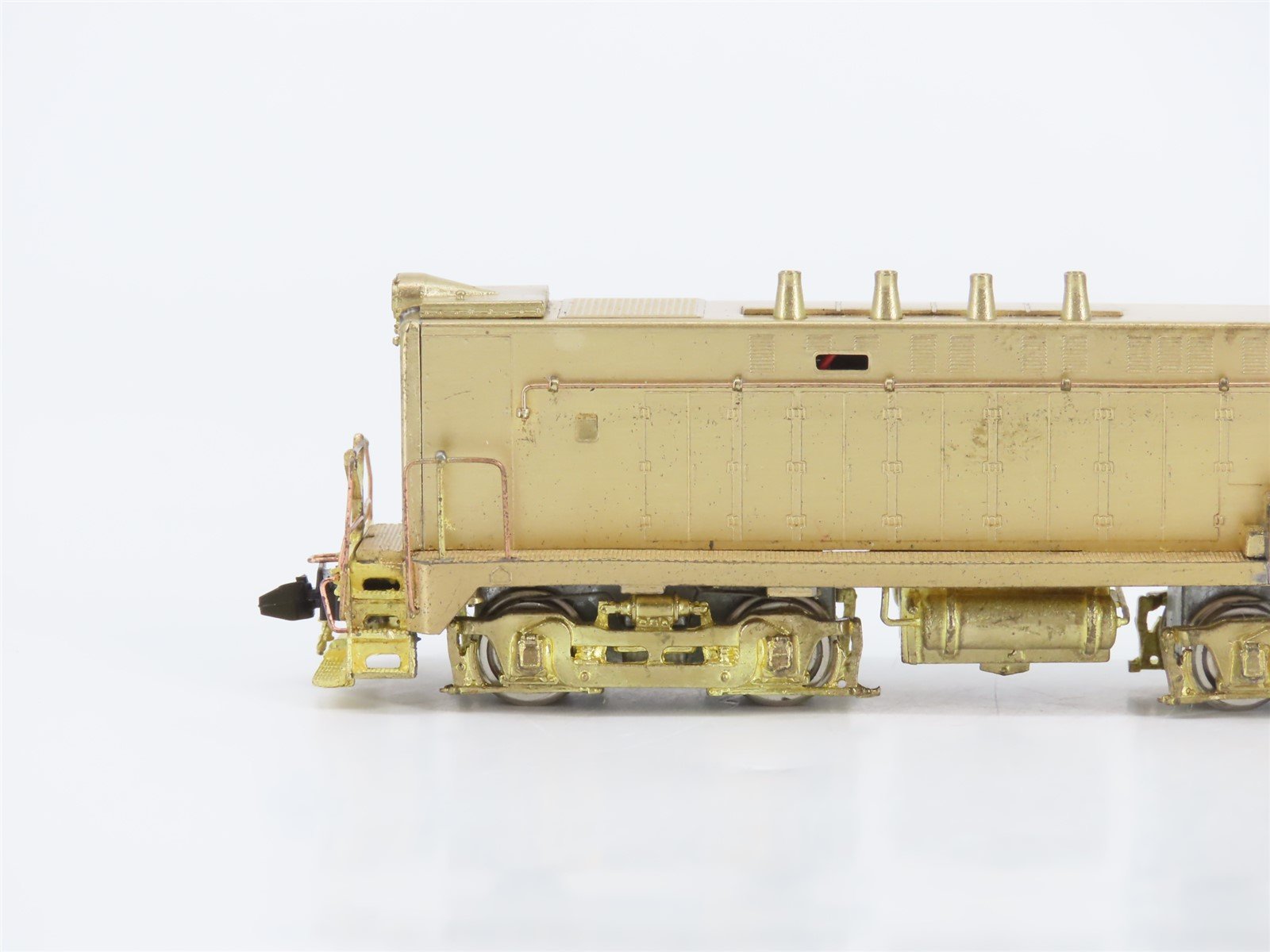 N Scale Hallmark Models BRASS Unlettered DS-4-4-600 Diesel Locomotive