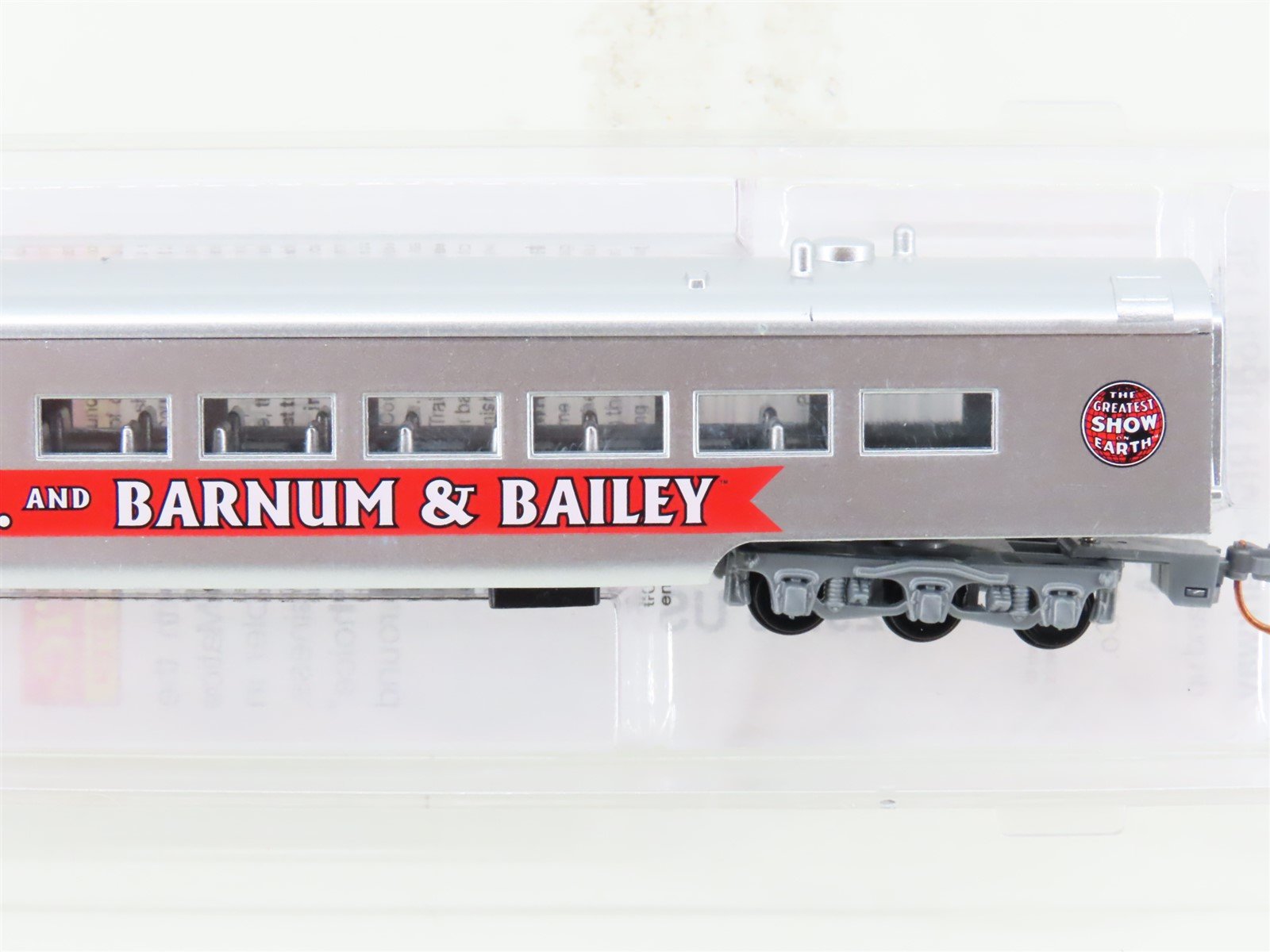 N Scale Micro-Trains Con-Cor 98500604 Ringling Bros Dining Passenger #60012