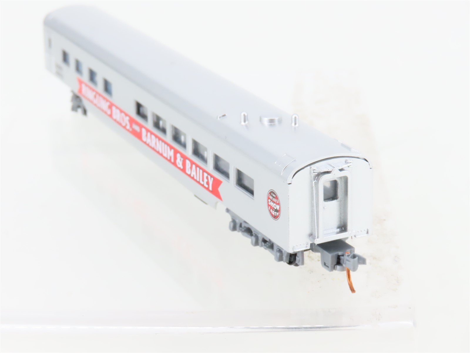 N Scale Micro-Trains Con-Cor 98500604 Ringling Bros Dining Passenger #60012