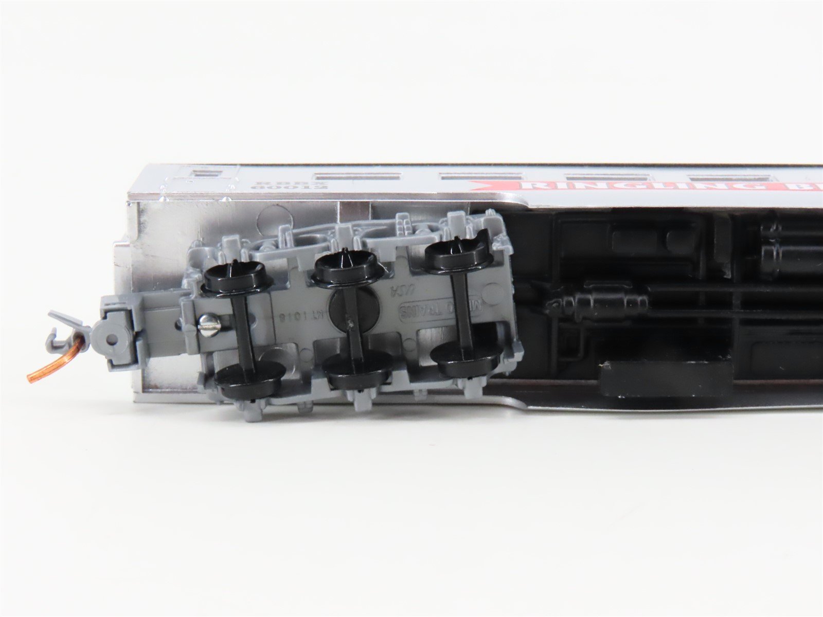 N Scale Micro-Trains Con-Cor 98500604 Ringling Bros Dining Passenger #60012