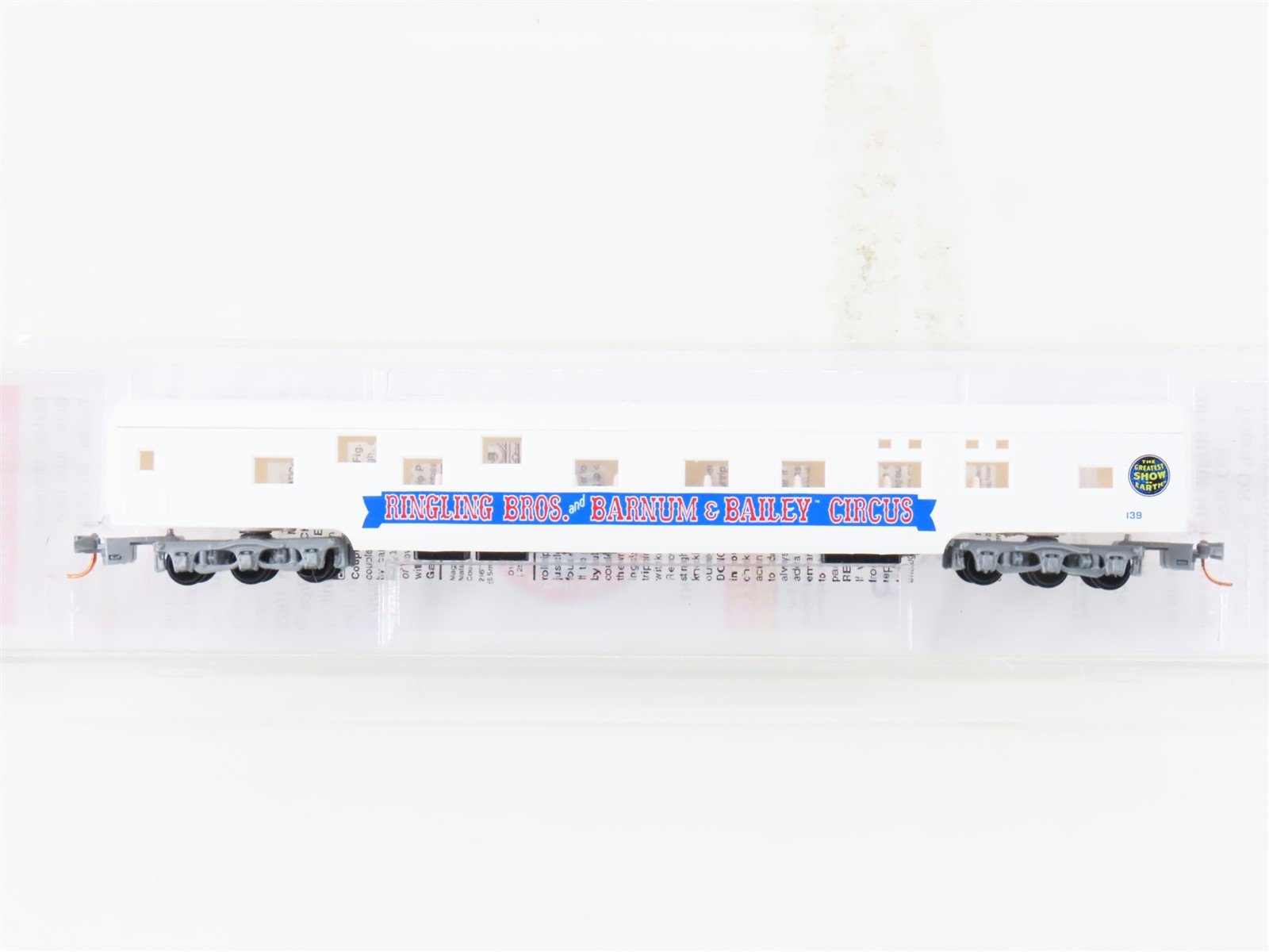 N Micro-Trains Con-Cor 98552605 Ringling Bros Barnum & Bailey 83' Passenger #139