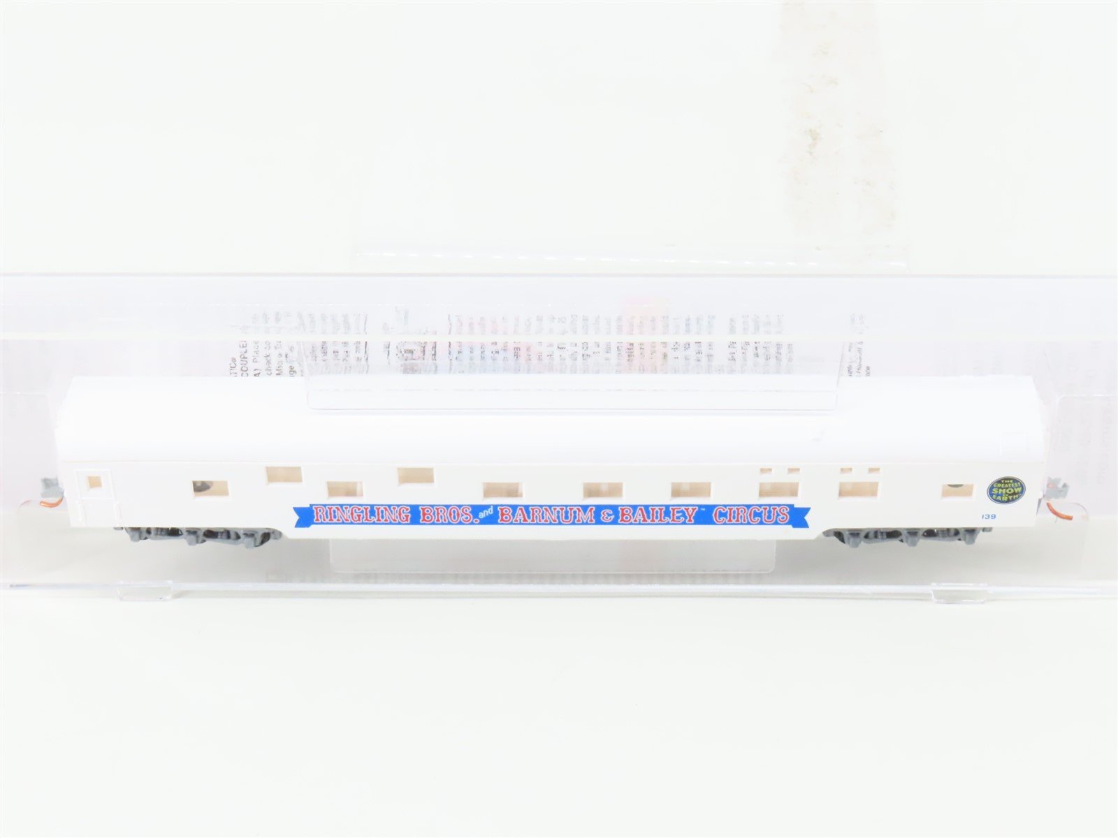 N Micro-Trains Con-Cor 98552605 Ringling Bros Barnum & Bailey 83' Passenger #139