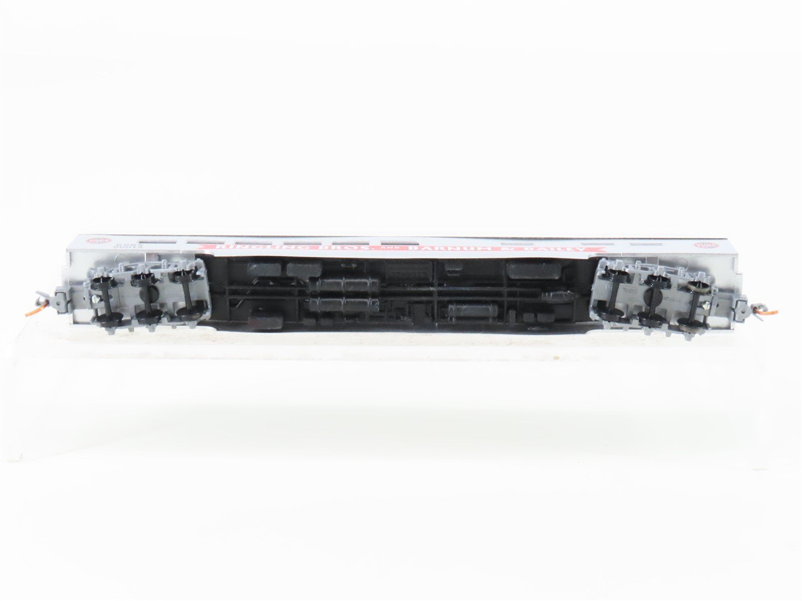 N Scale Micro-Trains Con-Cor 98500604 Ringling Bros Dining Passenger #60012