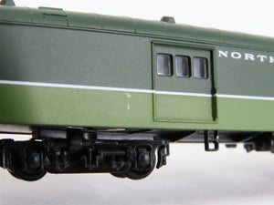 N Scale Walthers NP Northern Pacific Railroad Baggage Passenger Car