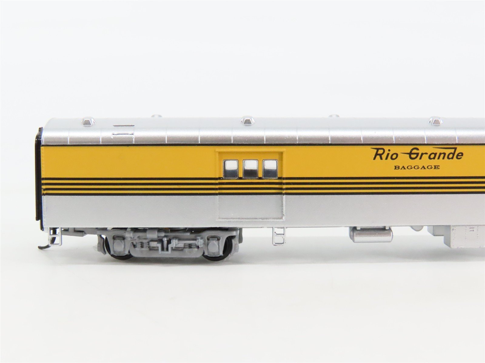 N Scale Walthers D&RGW Rio Grande Railway Express Agency Baggage Passenger Car
