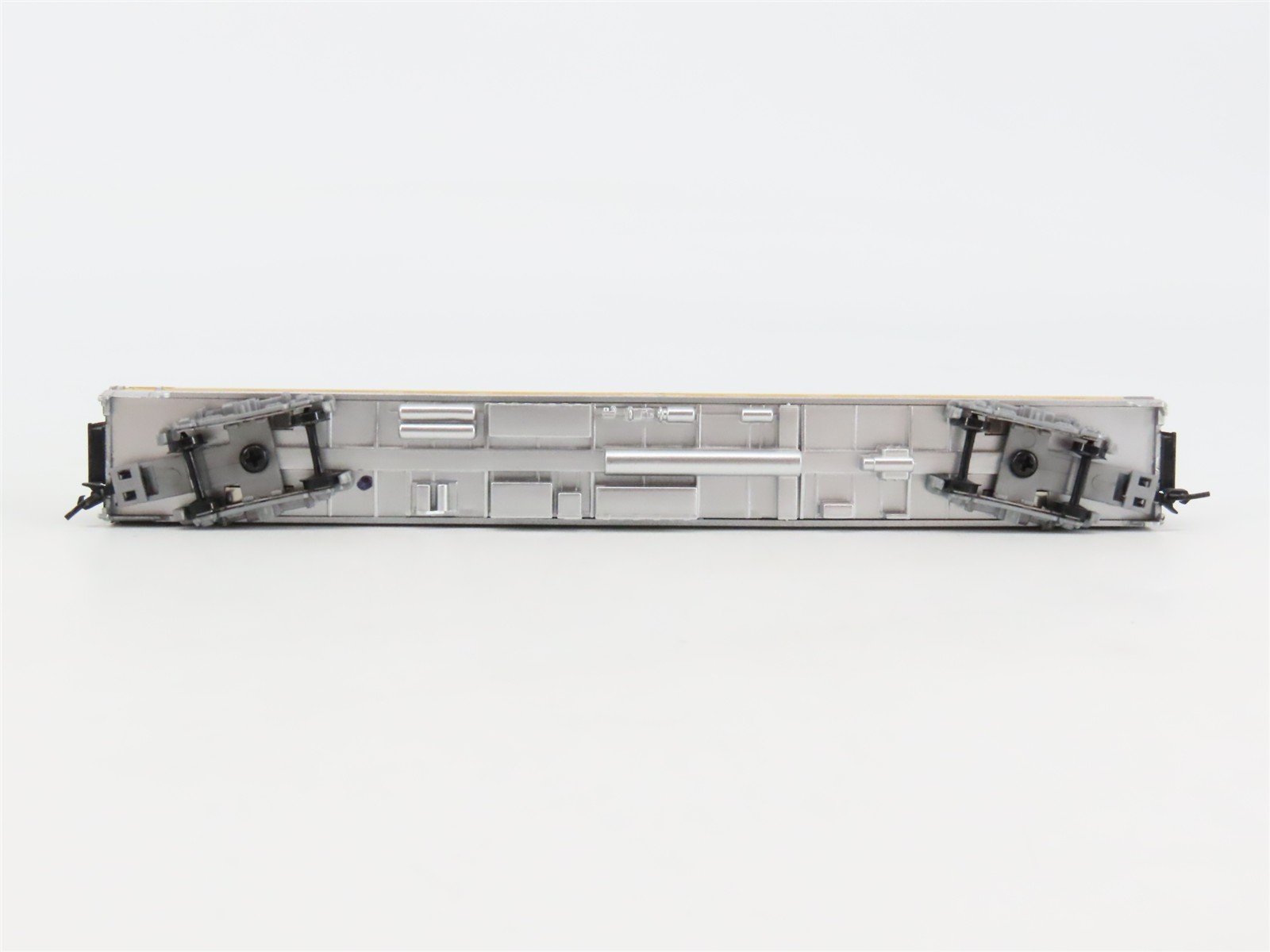 N Scale Walthers D&RGW Rio Grande Railroad Coach Passenger Car