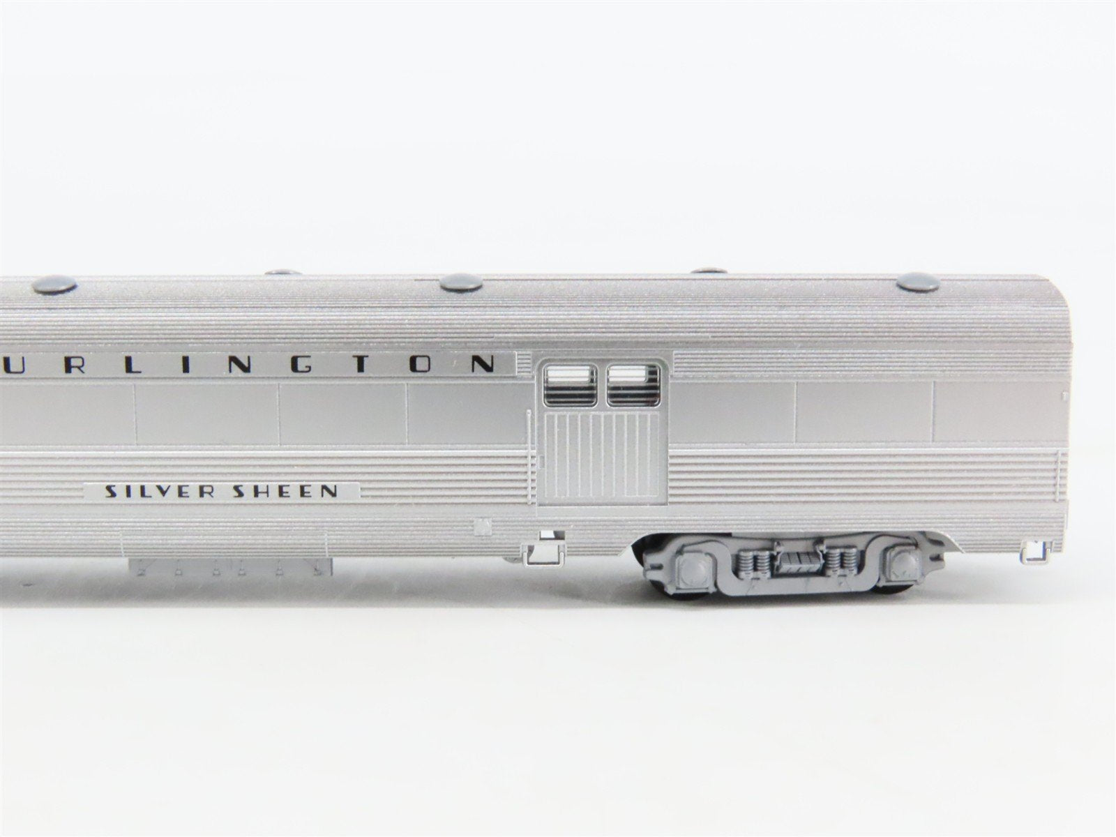 N Scale KATO CB&Q Burlington Route RPO Passenger Car 