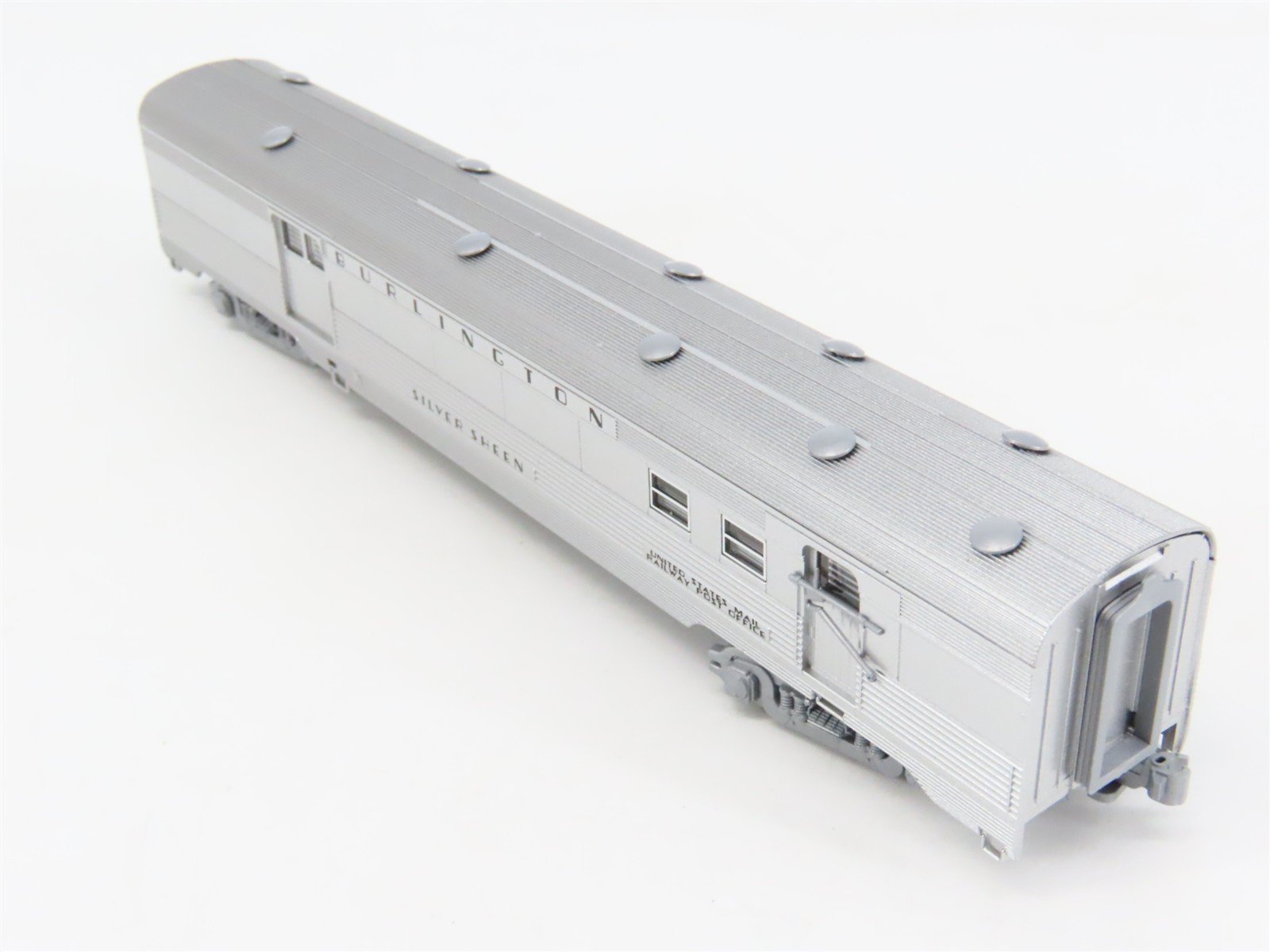 N Scale KATO CB&Q Burlington Route RPO Passenger Car 
