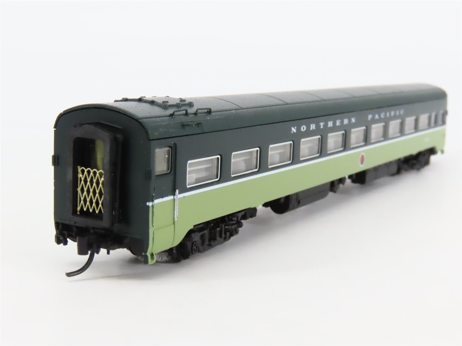 N Scale Rapido NP Northern Pacific Railroad Coach Passenger Car #584