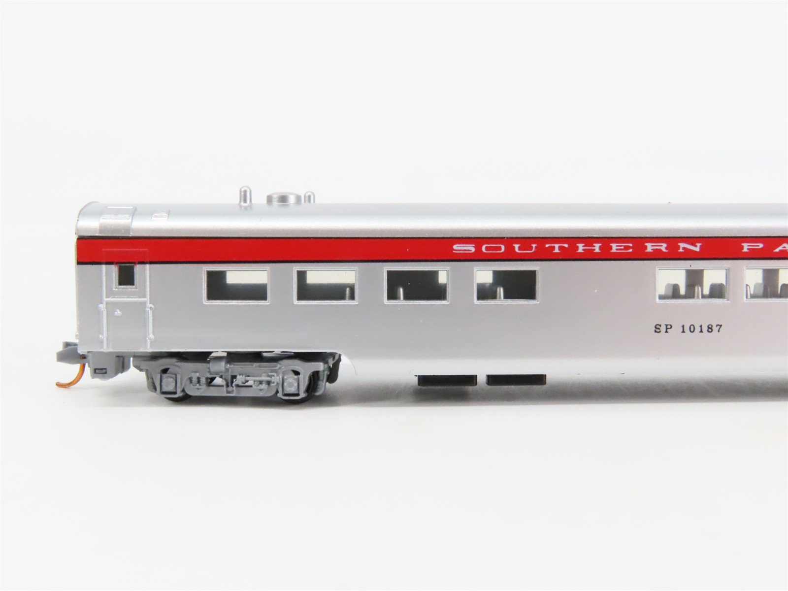 N Scale Con-Cor SP Southern Pacific Diner Passenger Car #10187