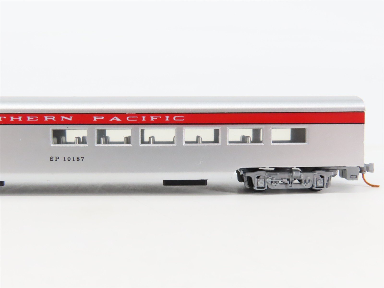 N Scale Con-Cor SP Southern Pacific Diner Passenger Car #10187
