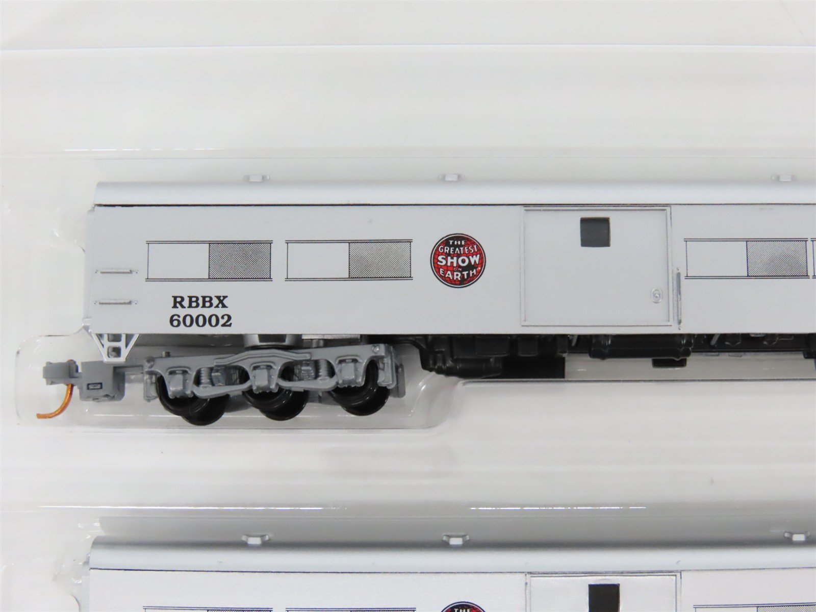 SET of 3 N Micro-Trains Con-Cor RBBX Ringling Bros & Barnum & Bailey Passengers