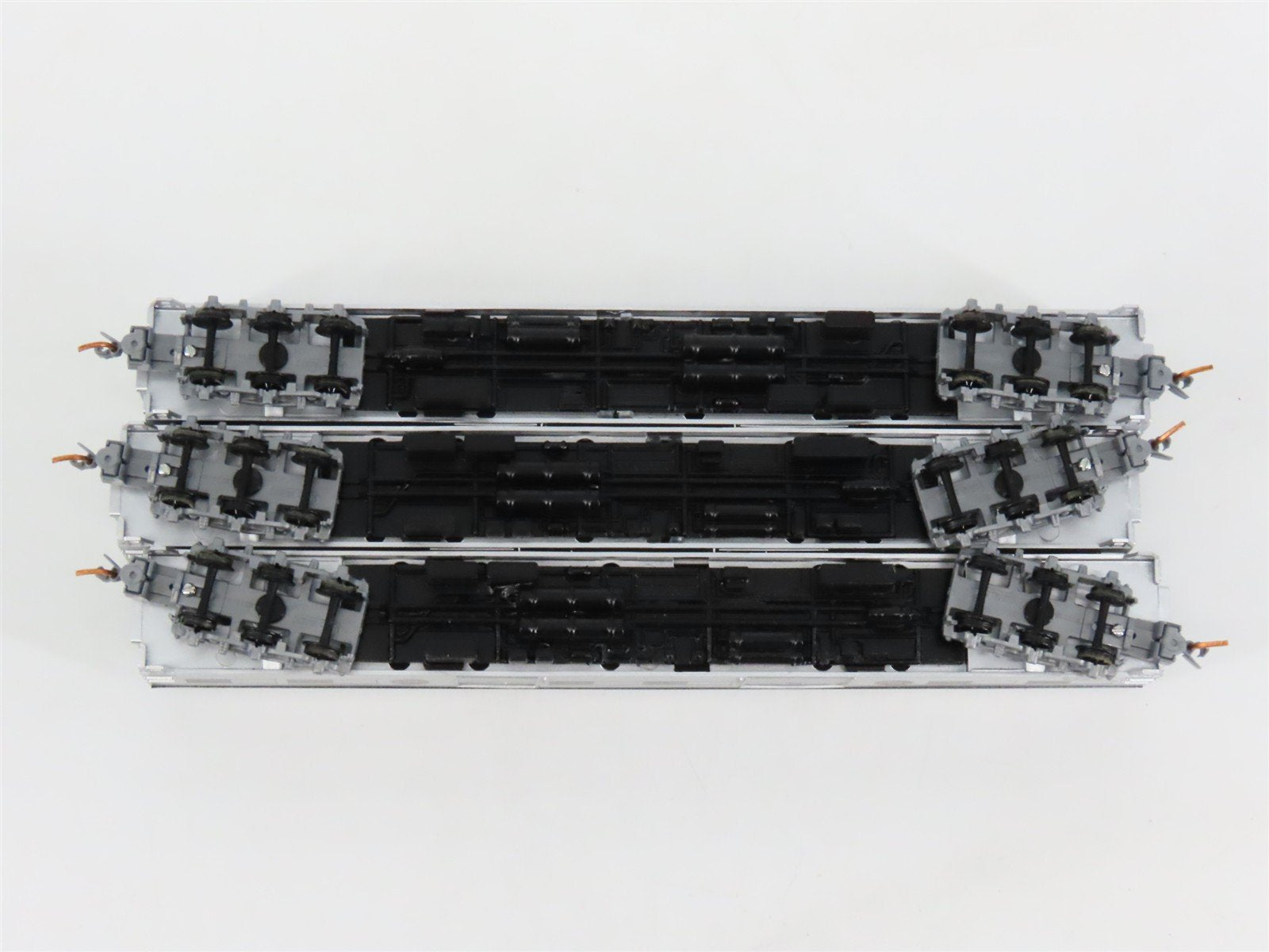 SET of 3 N Micro-Trains Con-Cor RBBX Ringling Bros & Barnum & Bailey Passengers