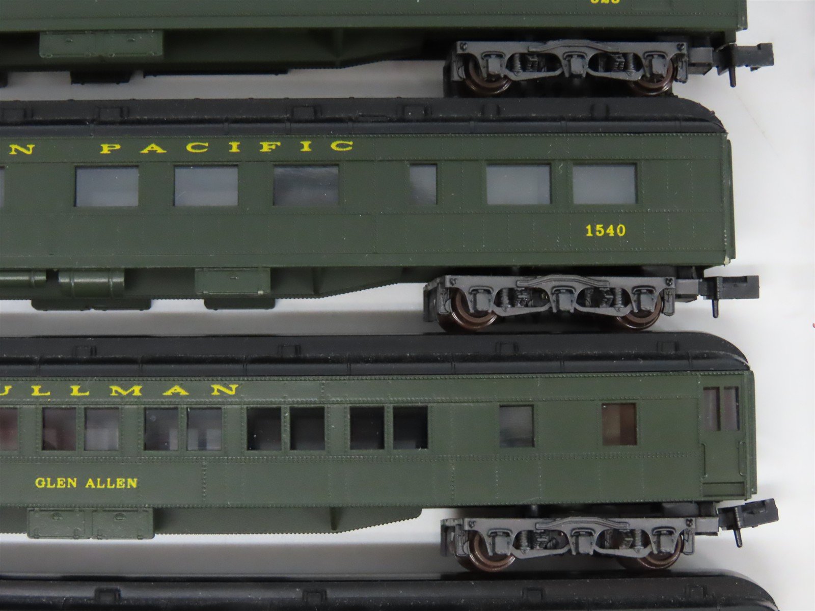 LOT of 10 N Scale Rivarossi, Con-Cor UP 